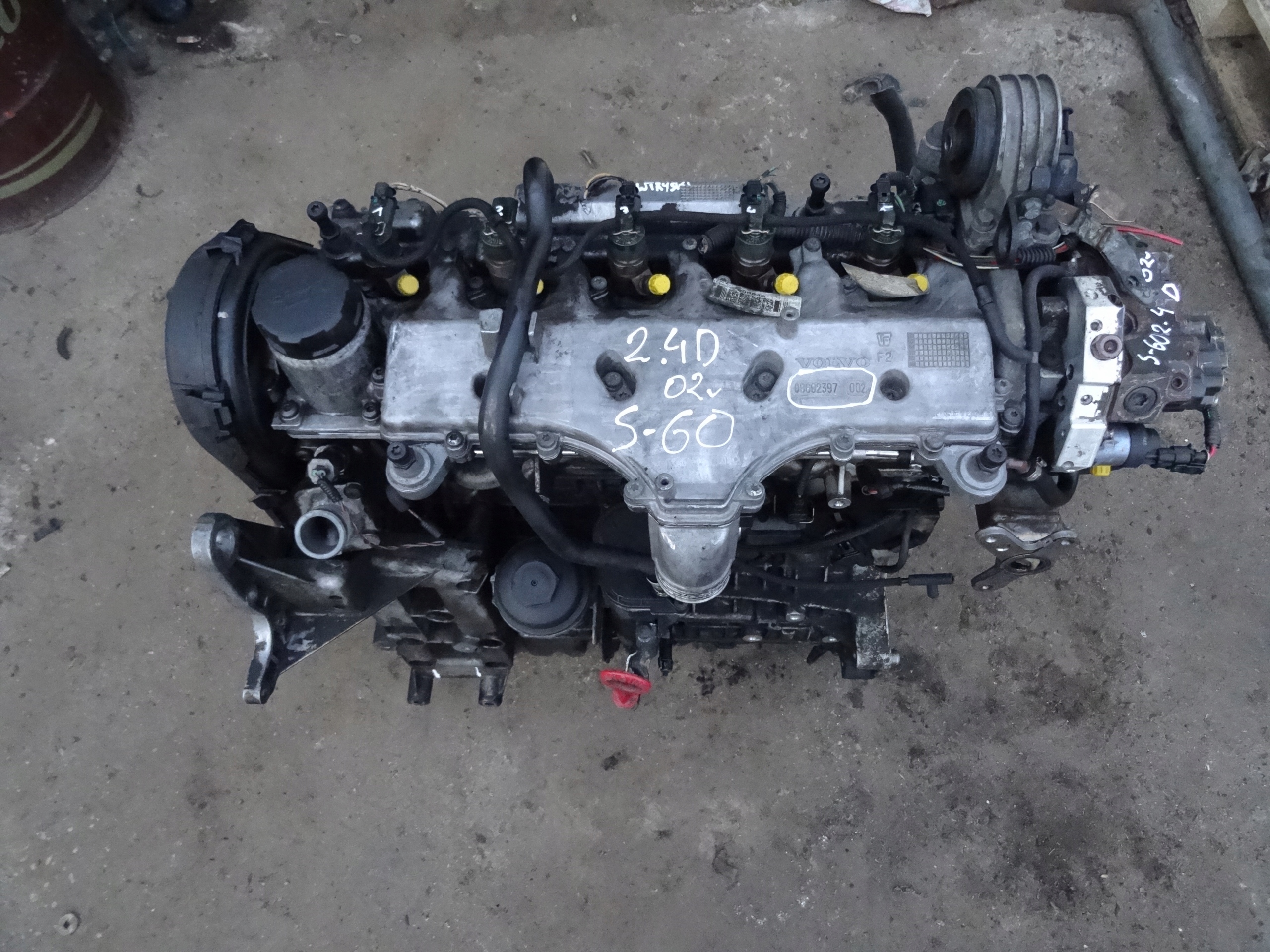 VOLVO S60 V70 2.4D 02' AUTOMAT SILNIK GOŁY SŁUPEK D5244T