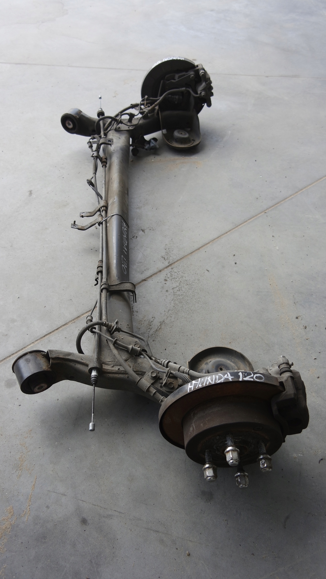 BELKA ZAWIESZENIE TYLNE TYŁ HYUNDAI I20 I 3D Typ samochodu Samochody osobowe