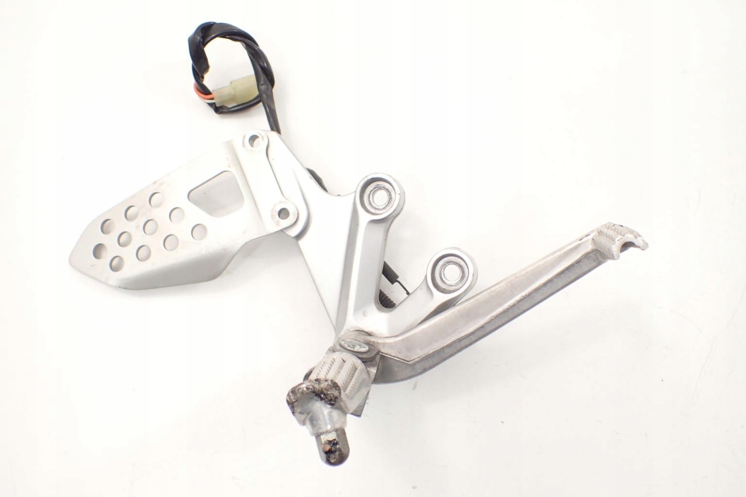 121719 - Suzuki GSX-R 600 K4 K5 Set [P] подножка рычаг