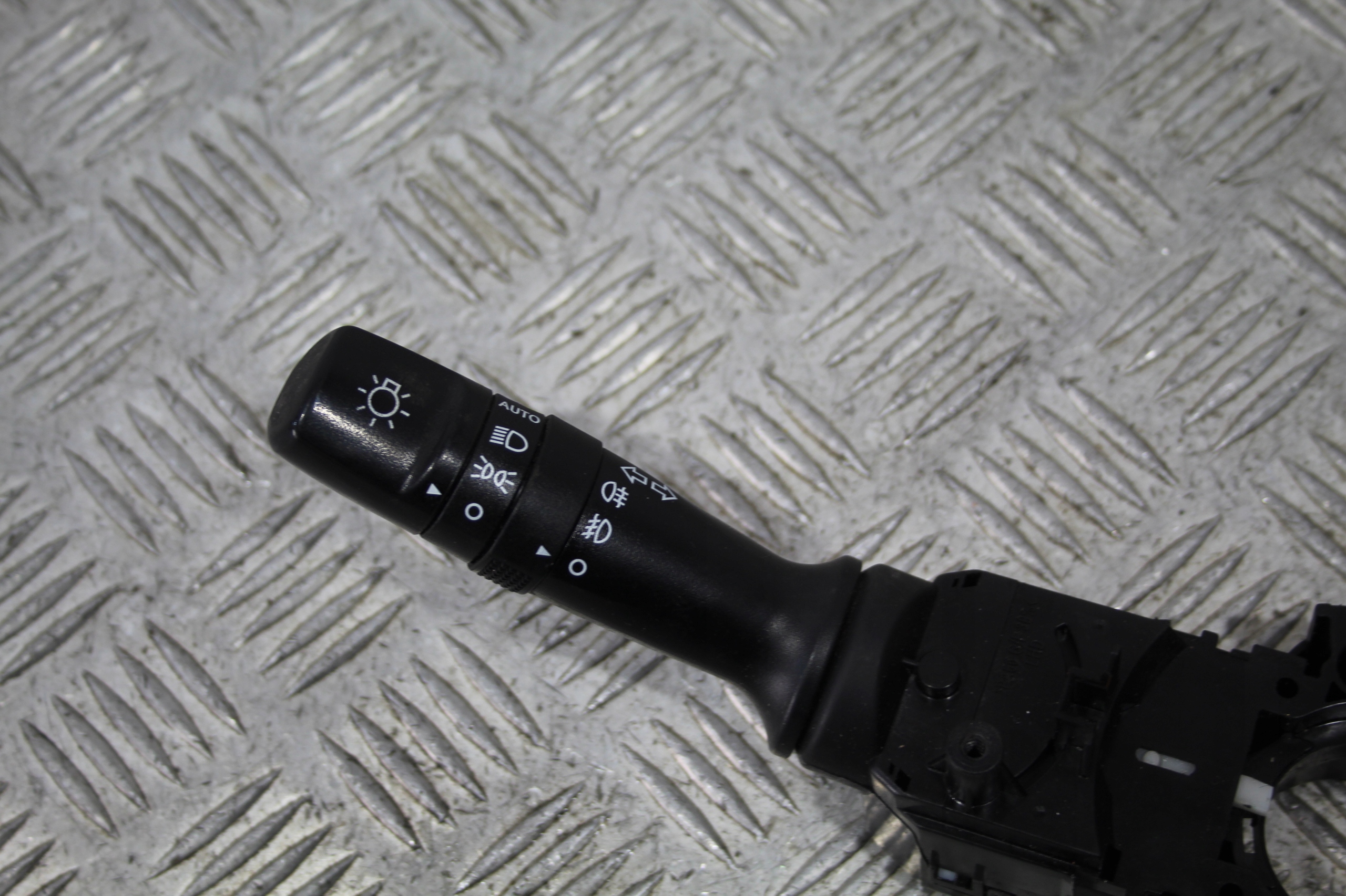 commodo lave glaces KIA SORENTO II LIFT