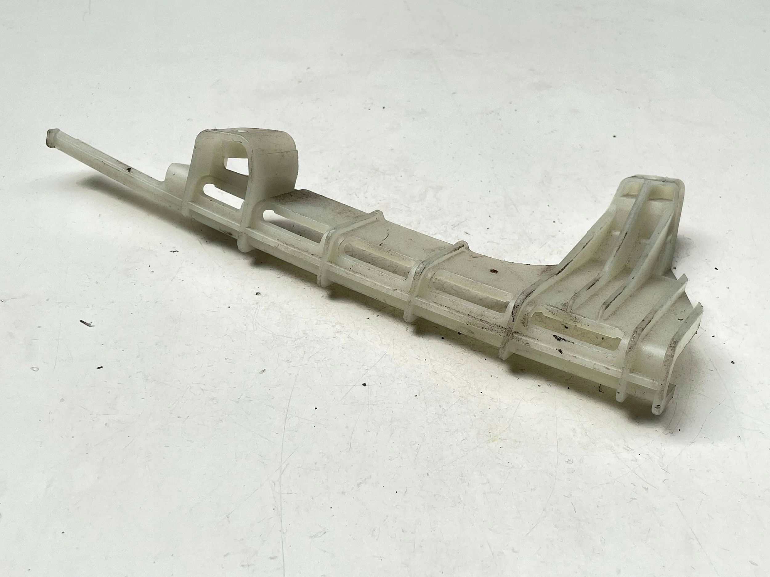 bumper bracket left front Seat Ibiza V (KJ) 6F0839613B