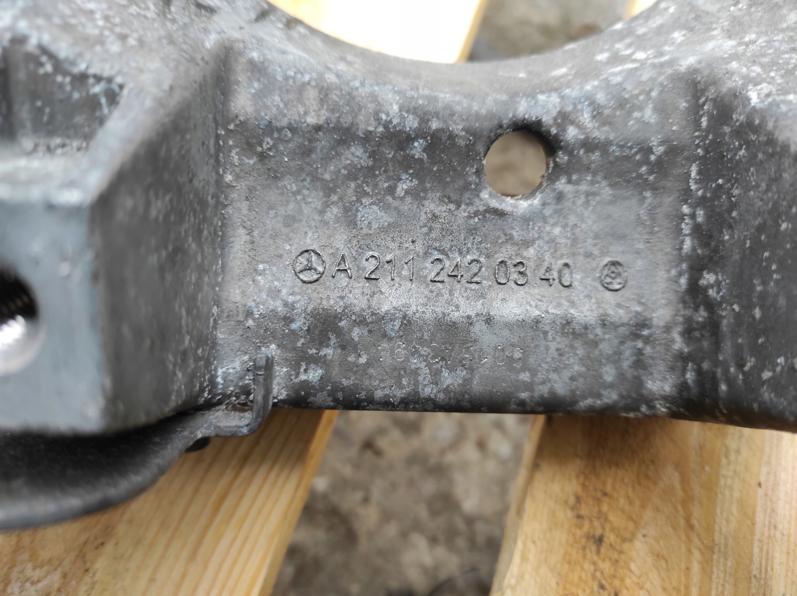 supporto Supporto cambio MERCEDES W204 A2112420340