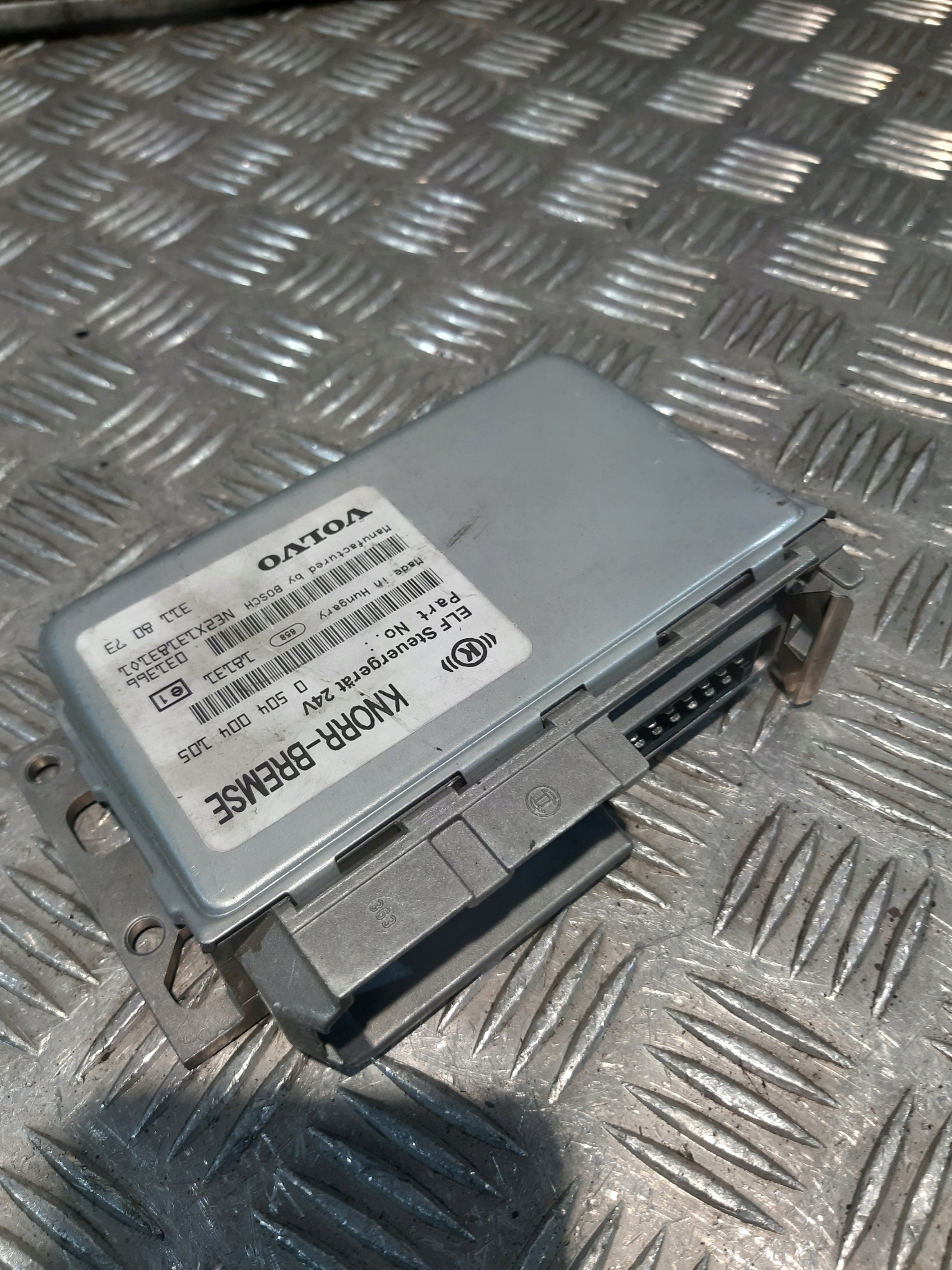 control unit BOSCH VOLVO 0504004105