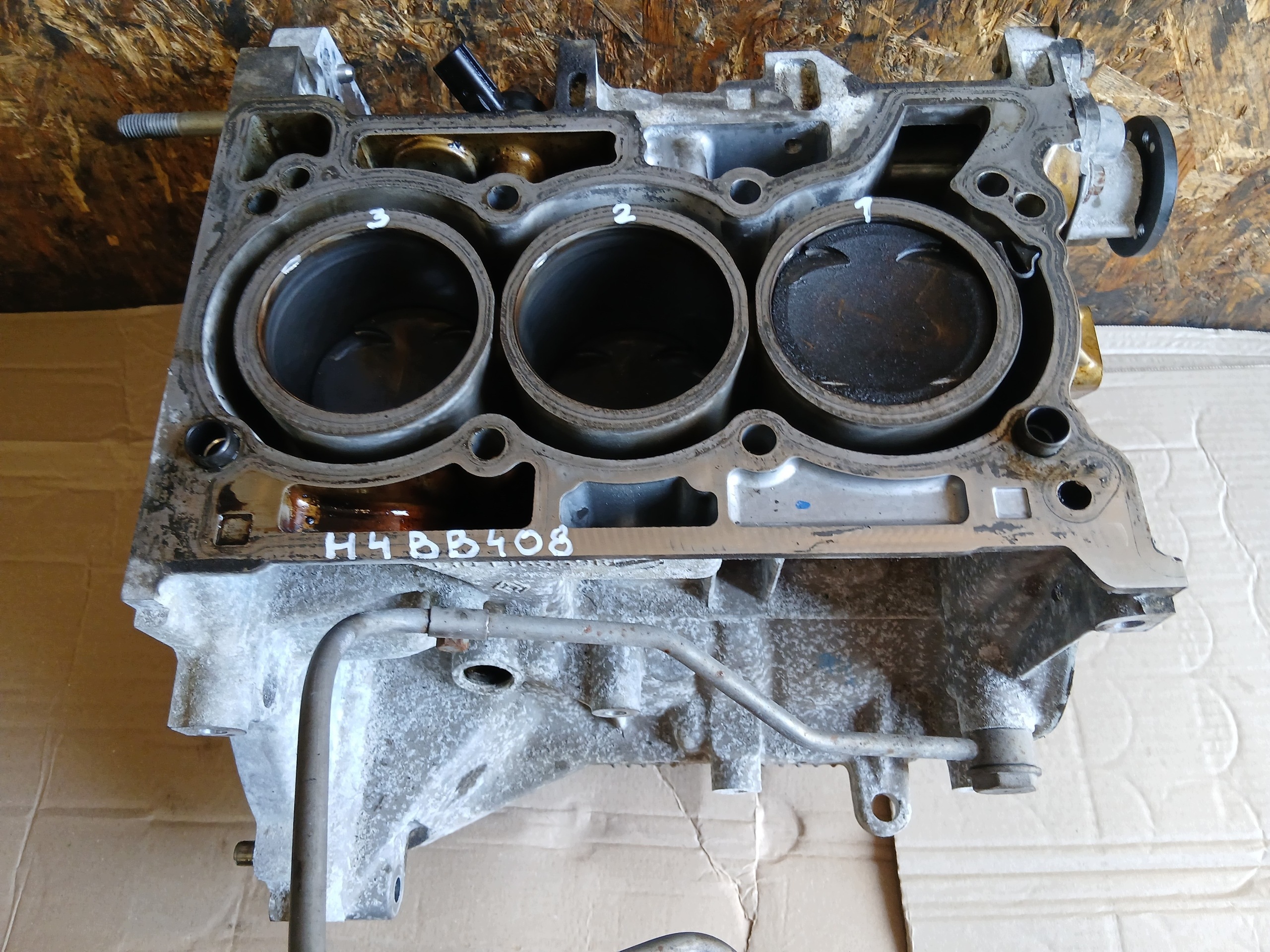 DACIA SANDERO 900 0.9 TCE 12V H4BB408 H4B408 BLOK DOL of the engine pistons crank