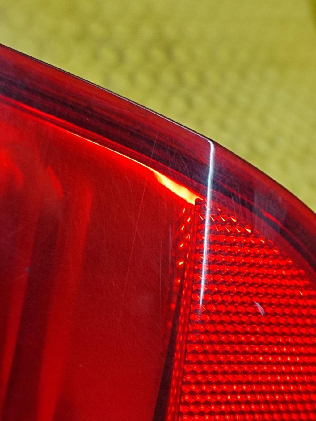 RENAULT CLIO III light right rear part 89035080