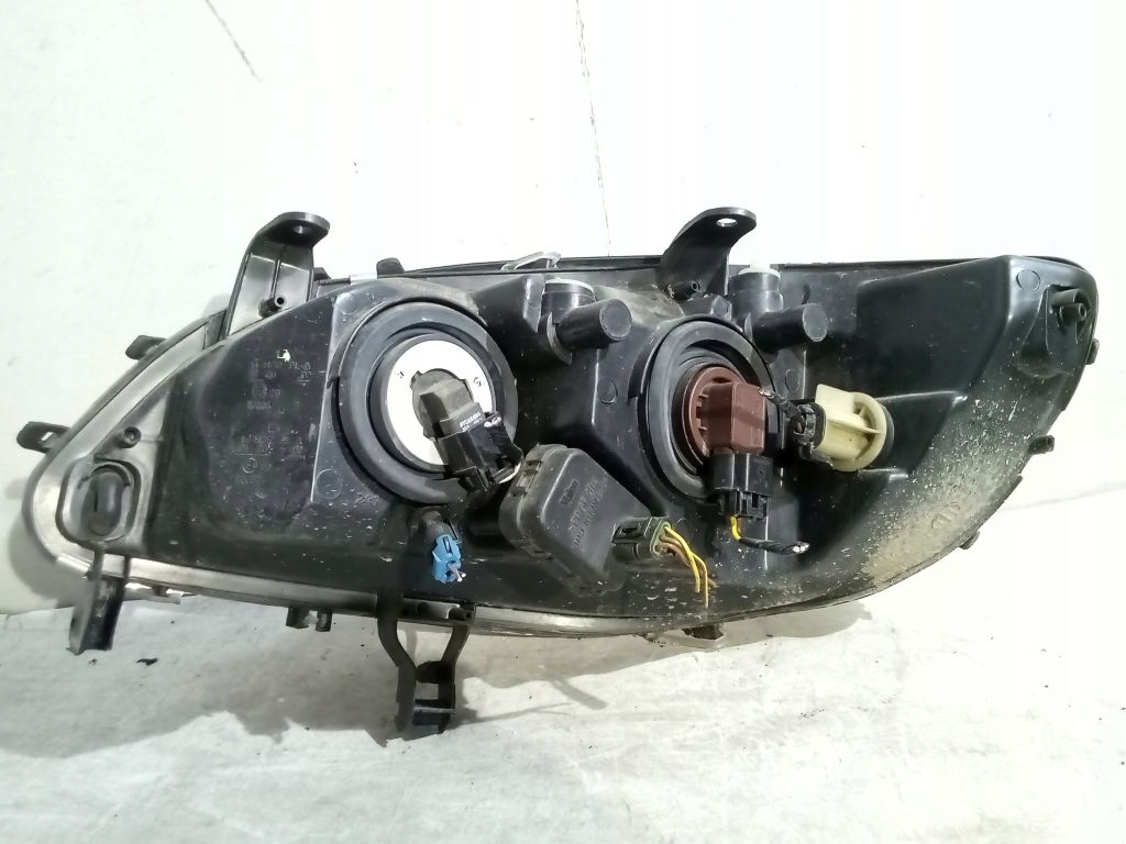 Opel Zafira A light right front front