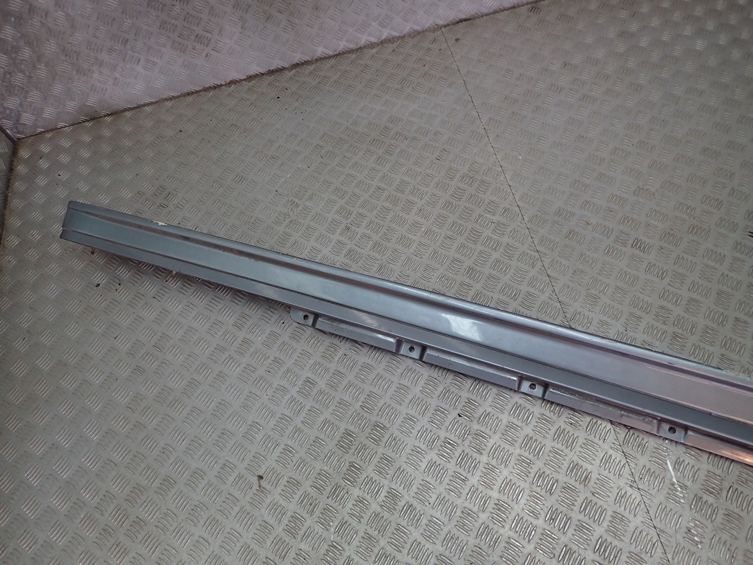 FERRARI 612 F137 LISTWA PROGOWA PRAWA R HAMANN Typ samochodu Samochody osobowe