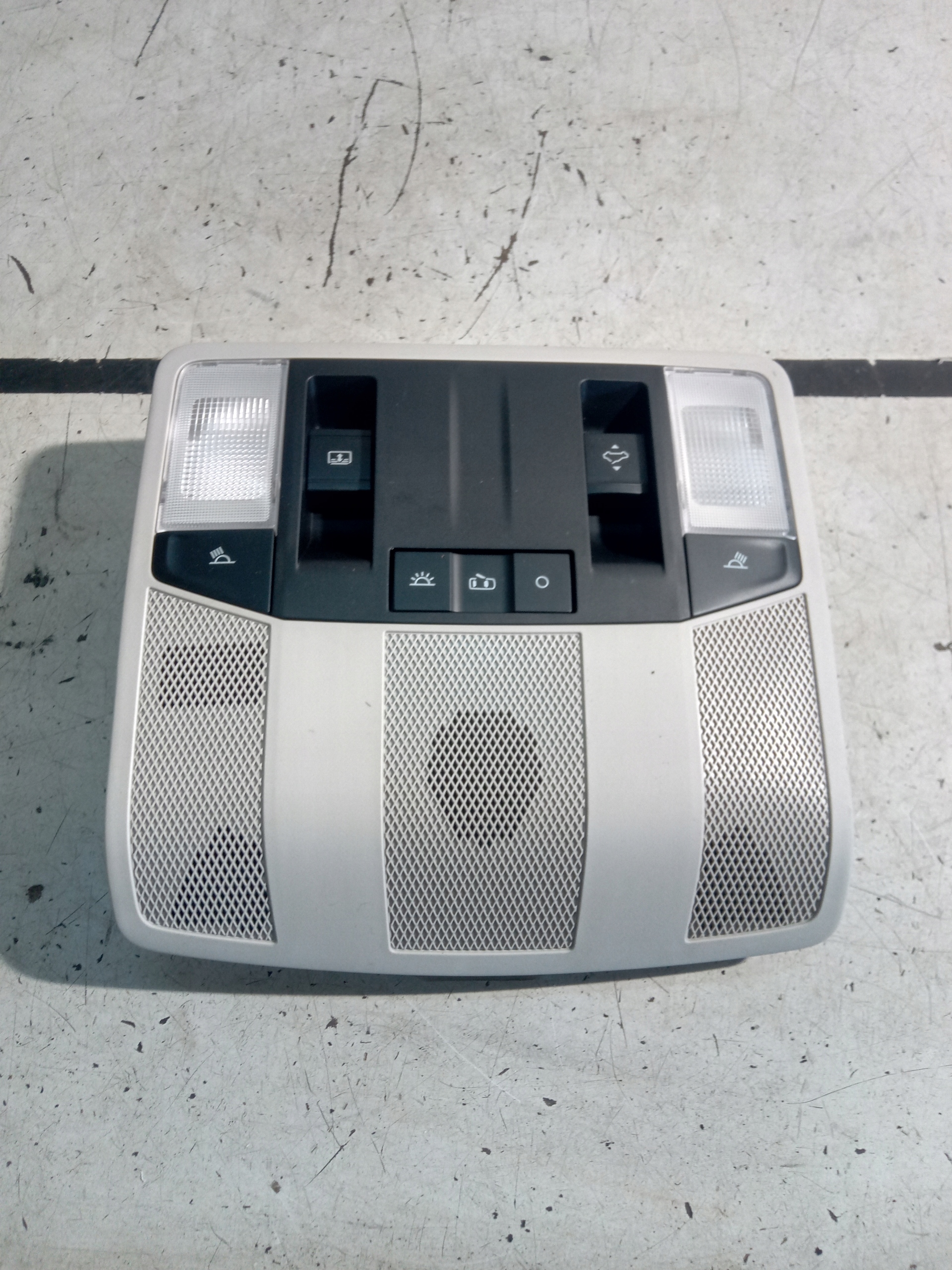 MITSUBISHI ECLIPSE CROSS ЛАМПА ОСВІТЛЕННЯ КАБІНИ