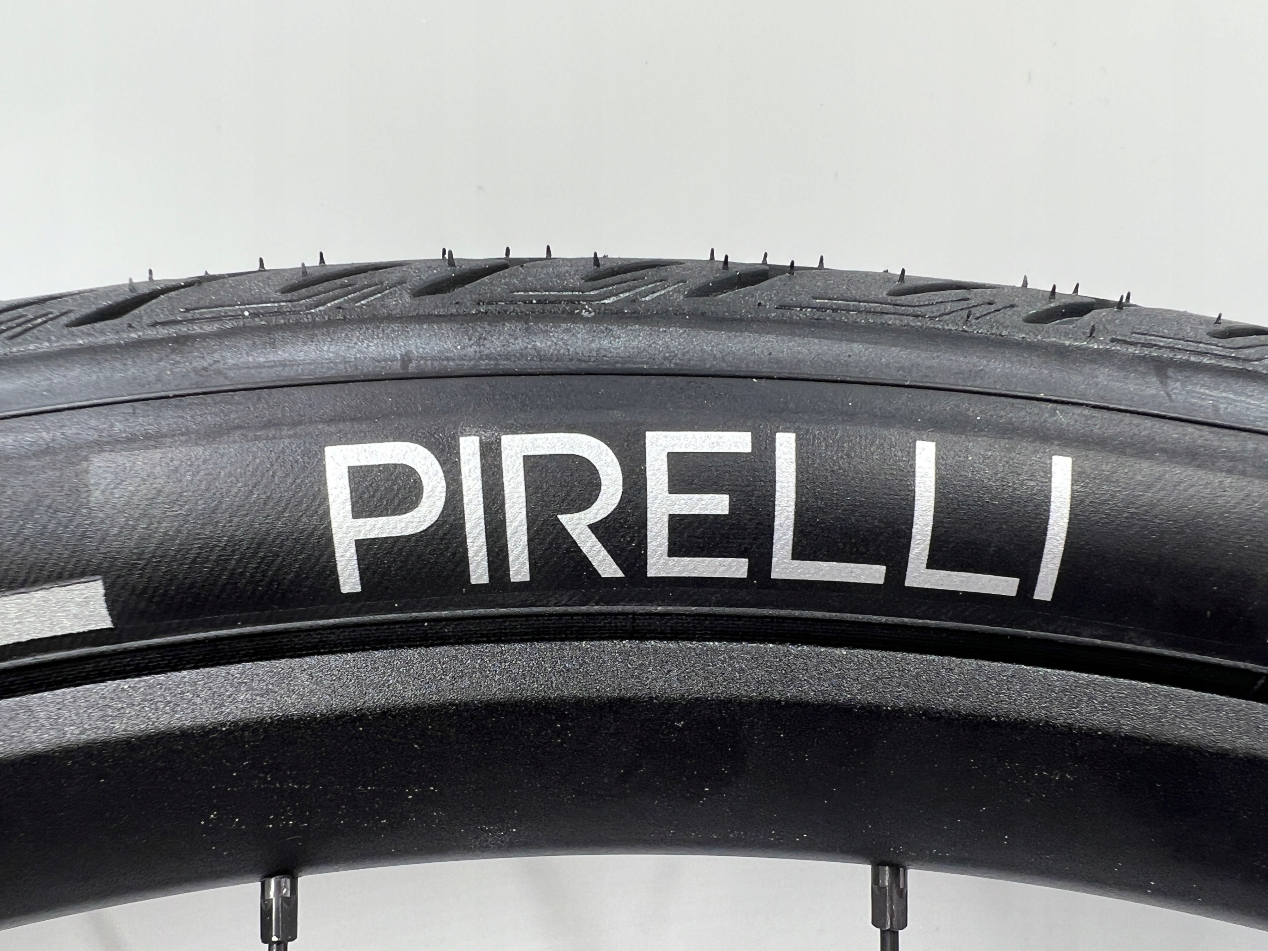 Opona rowerowa do roweru PIRELLI DTS 28x1.75 47-622 REFLEX Antyprzebiciowa Model CYCL-E DT Sport