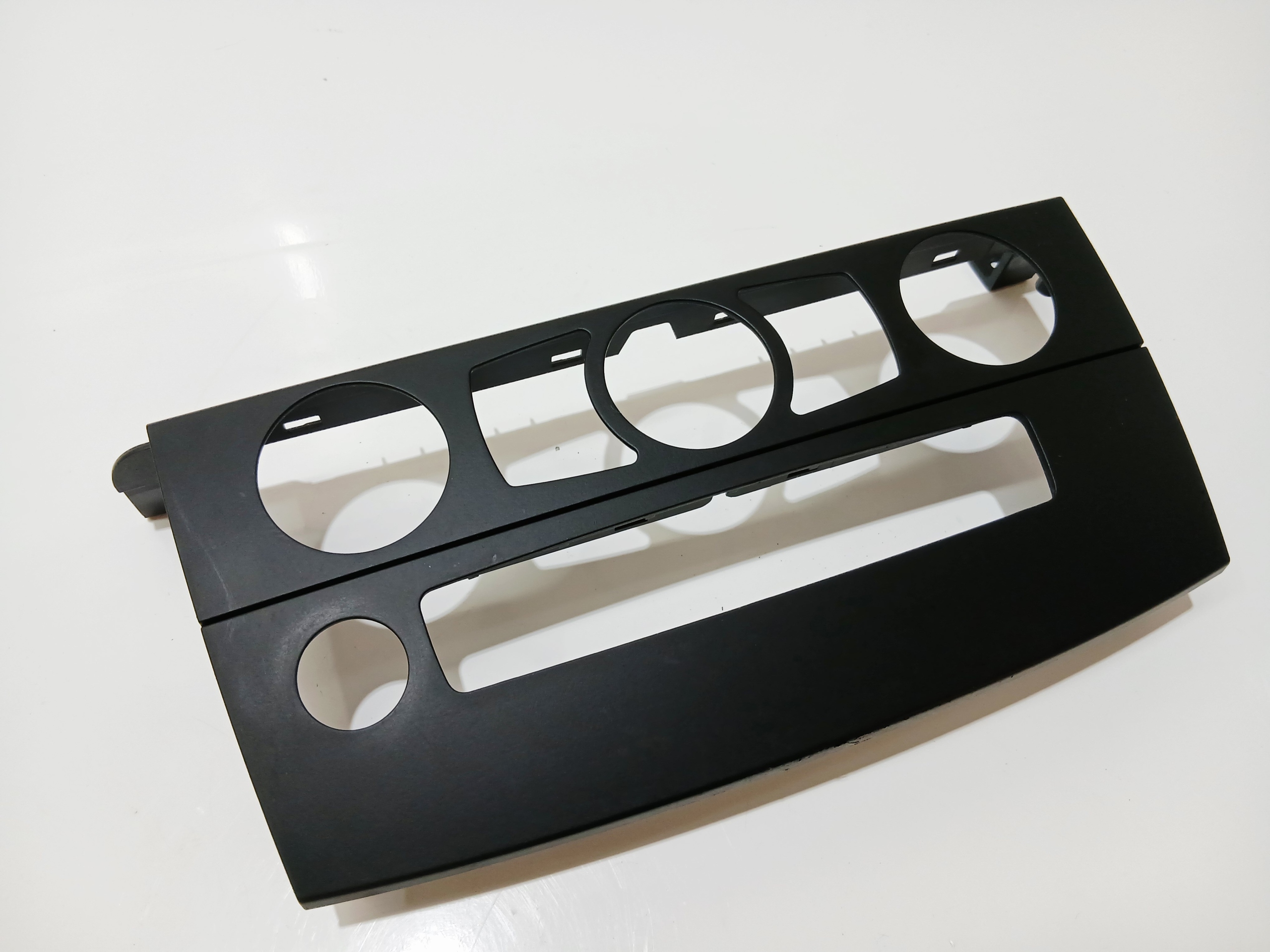 châssis PANELU déshumidificateur d'air conditionné BMW E60 E61 LCI 6976361