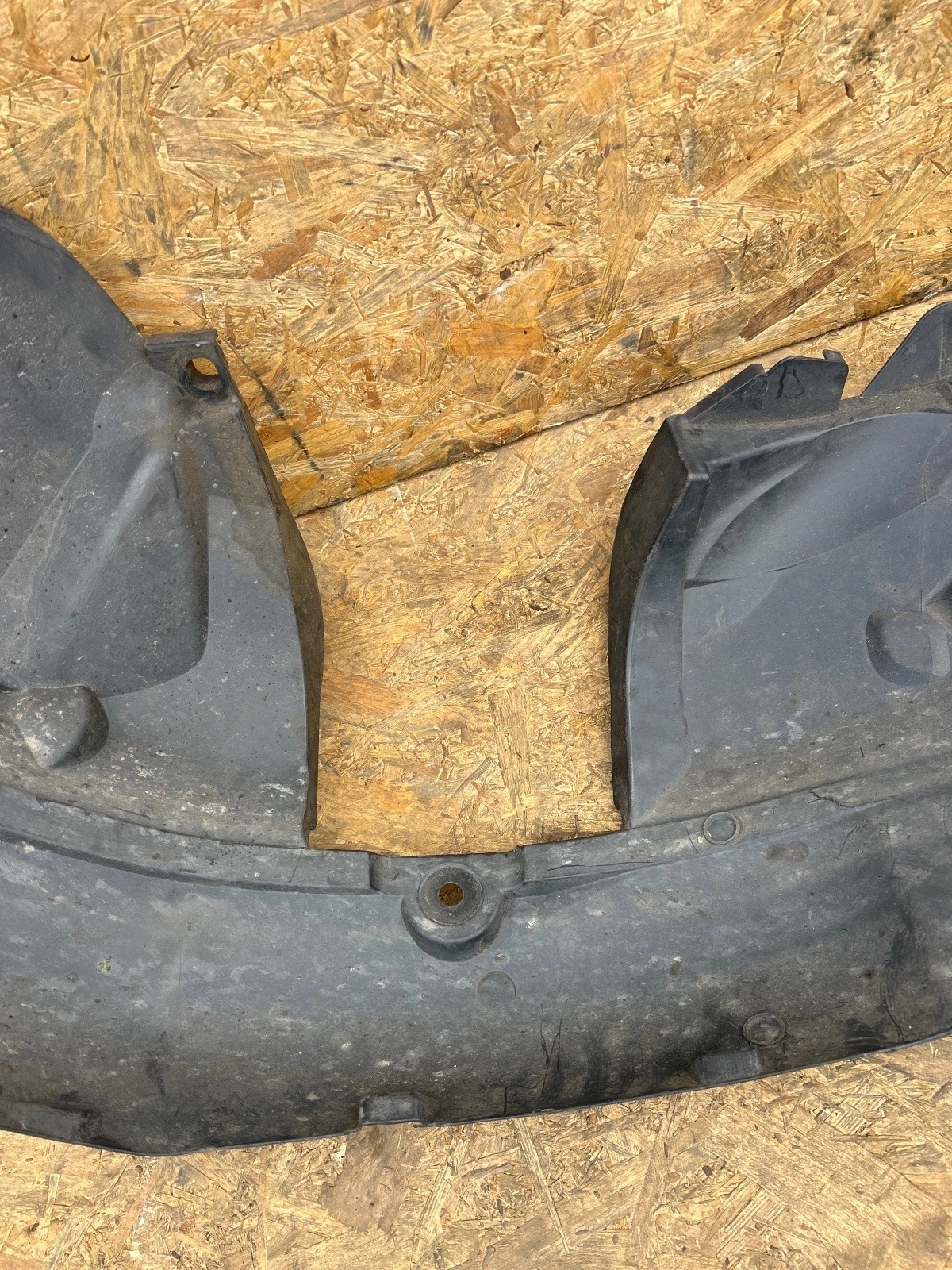 mudguard left front Dacia Sandero Stepway II