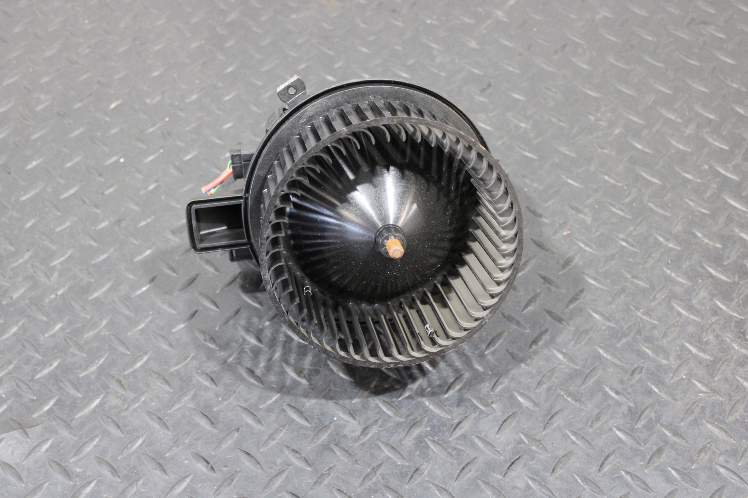 tOPENÍ topení AUDI A6 C8 4K0 4K9 S-LINE 4M1820021C