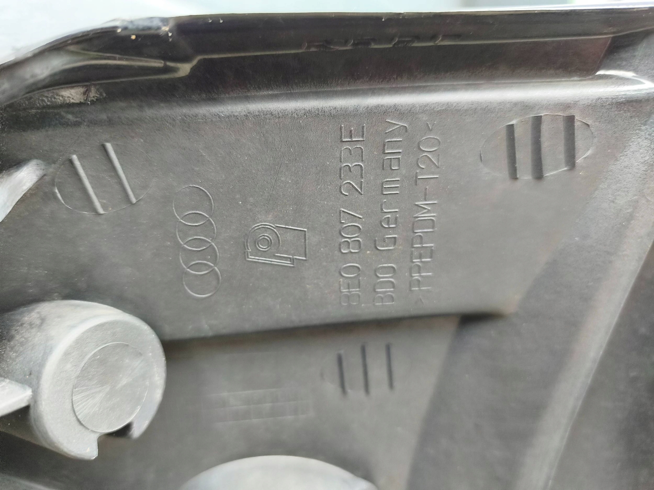 Audi A4 8E 05- B7 nárazník předek přední