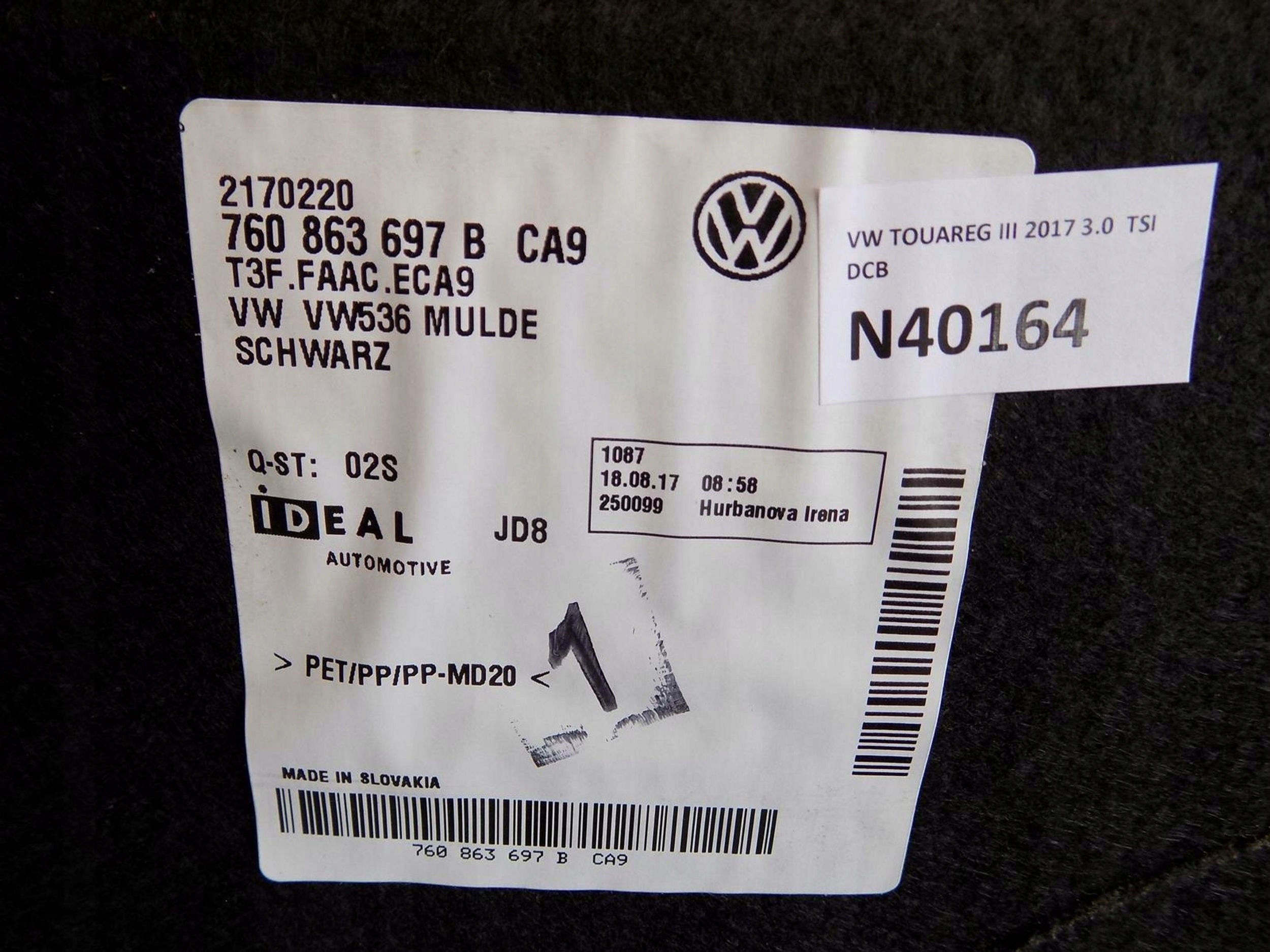 VW TOUAREG III mats boot 760863697B