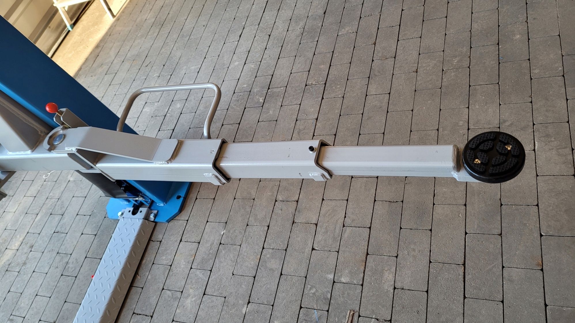 PODNOSNIK DWUKOLUMNOWY BESTLIFT 240DEE 4000KG Number of Columns 2