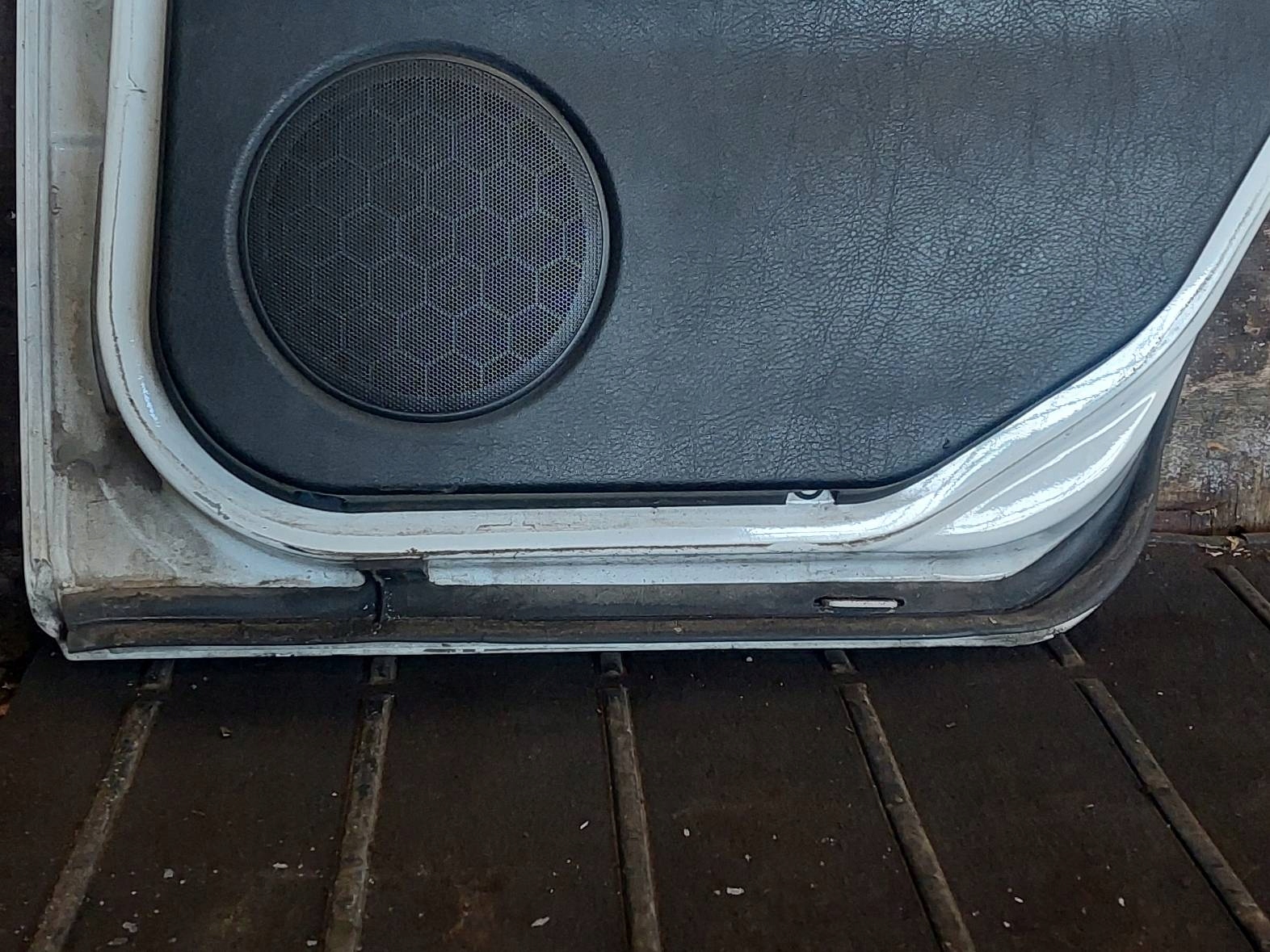 door complete right rear part VOLKSWAGEN GOLF IV LB9A