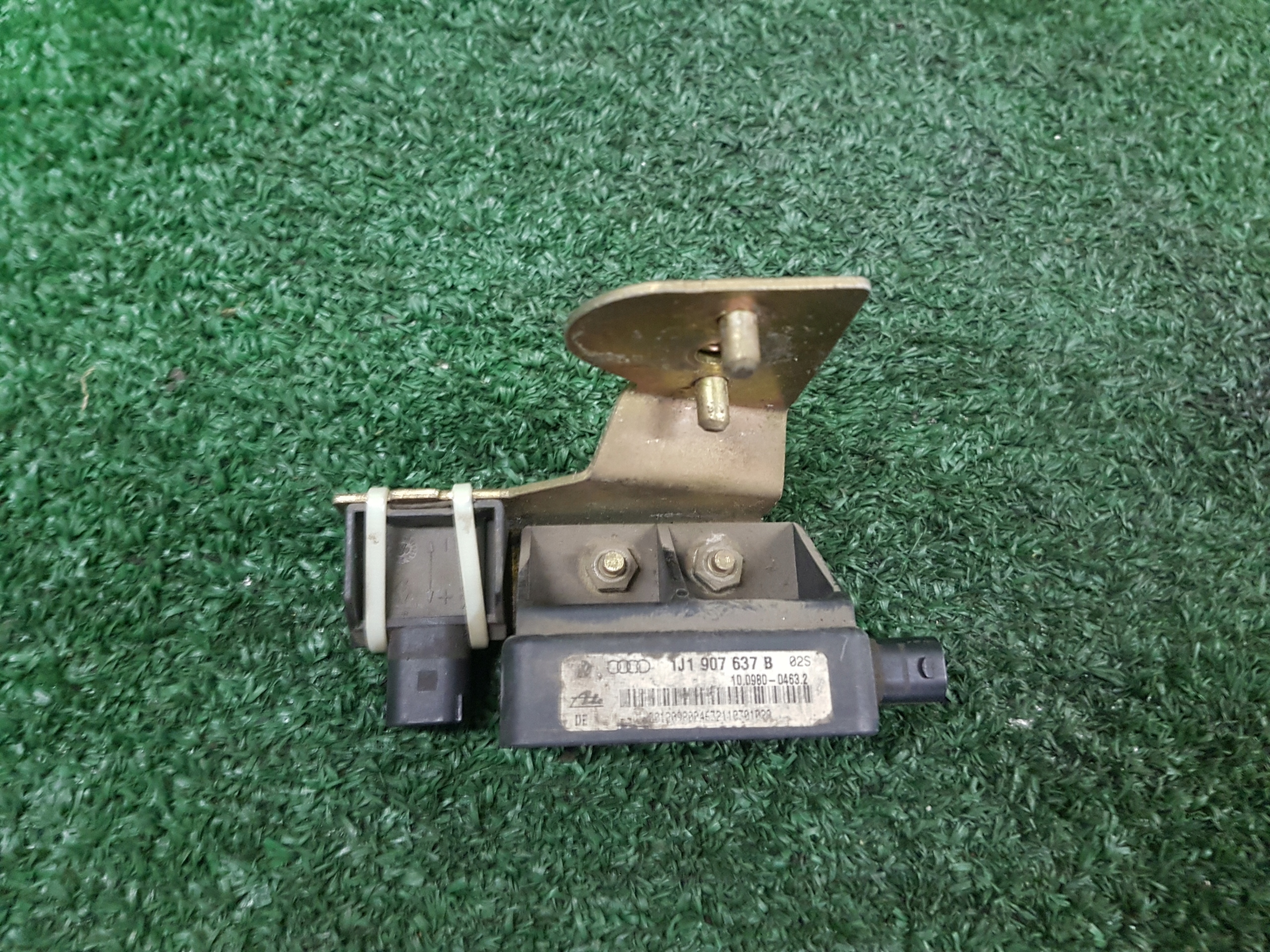Sensor ESP VOLKSWAGEN GOLF 4 1J0907657B 1J0907637B