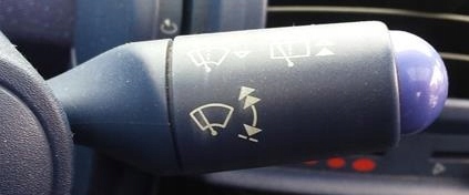 PRZEŁĄCZNIK WYCIERACZEK SMART FORTWO