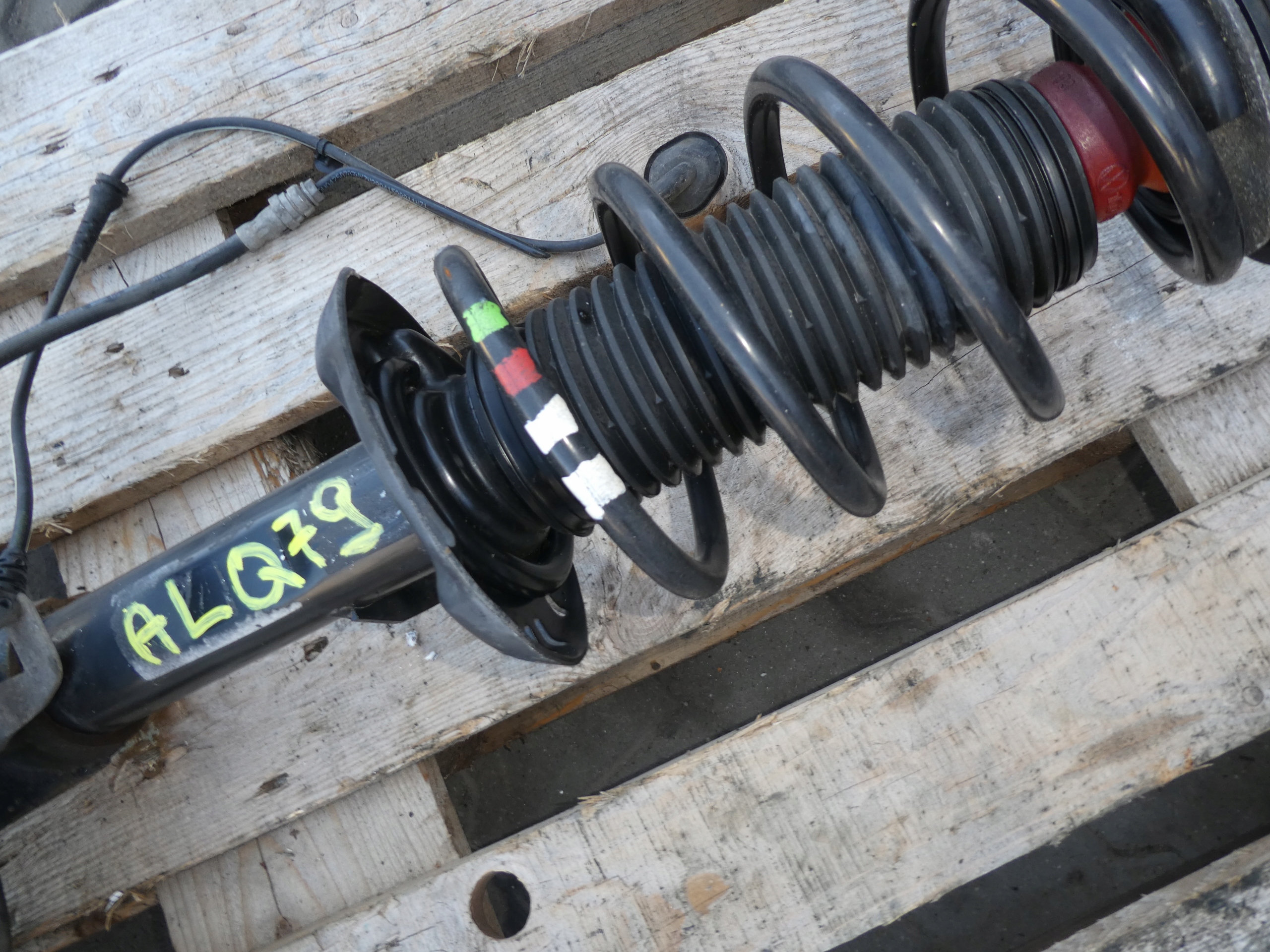 McPherson swing shock absorber VW TIGUAN left