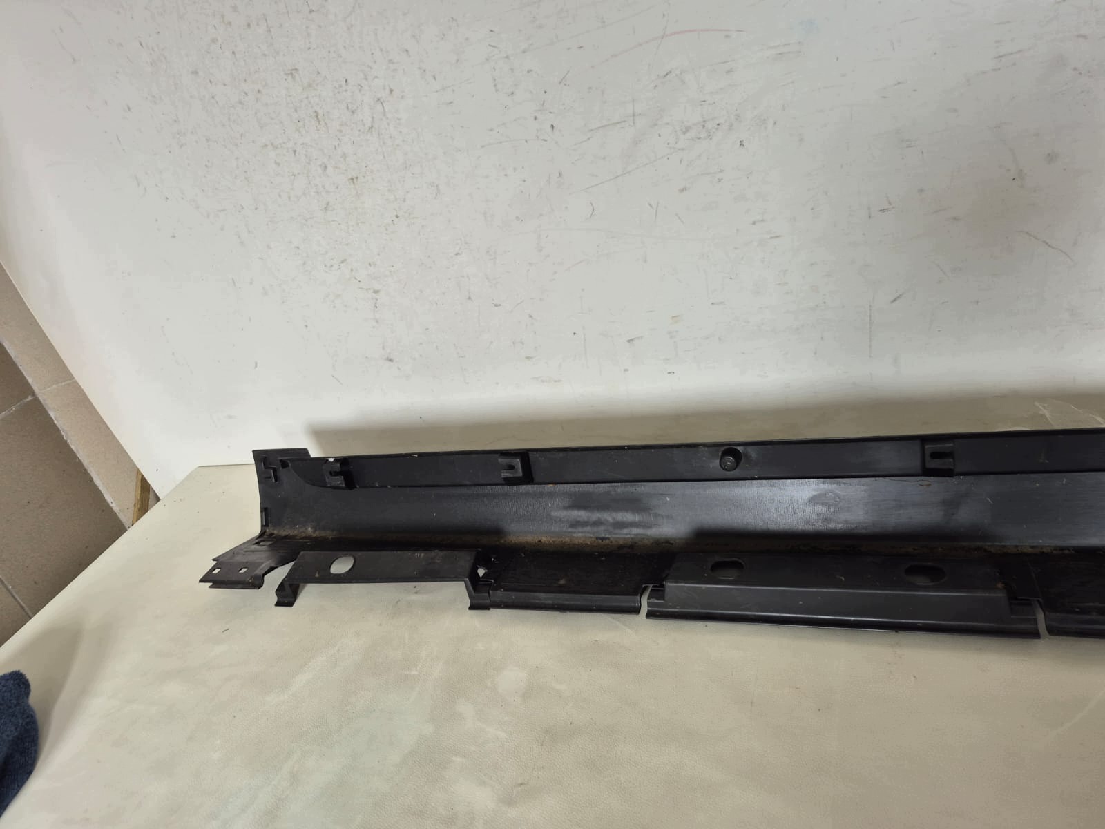 TOYOTA VERSO 09- moulding threshold right threshold right 75850-0F010