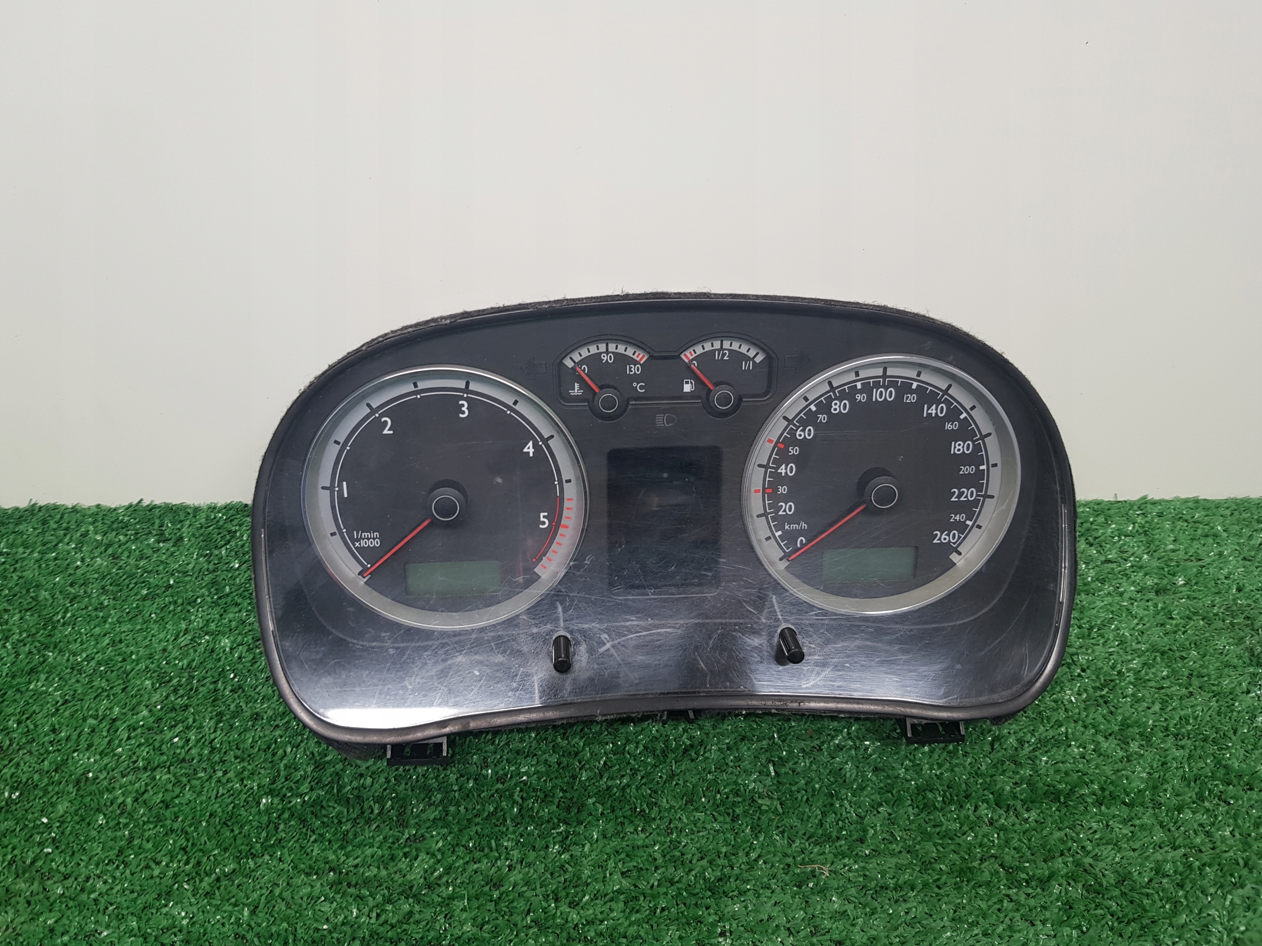 dials dials VOLKSWAGEN GOLF 4 88311301