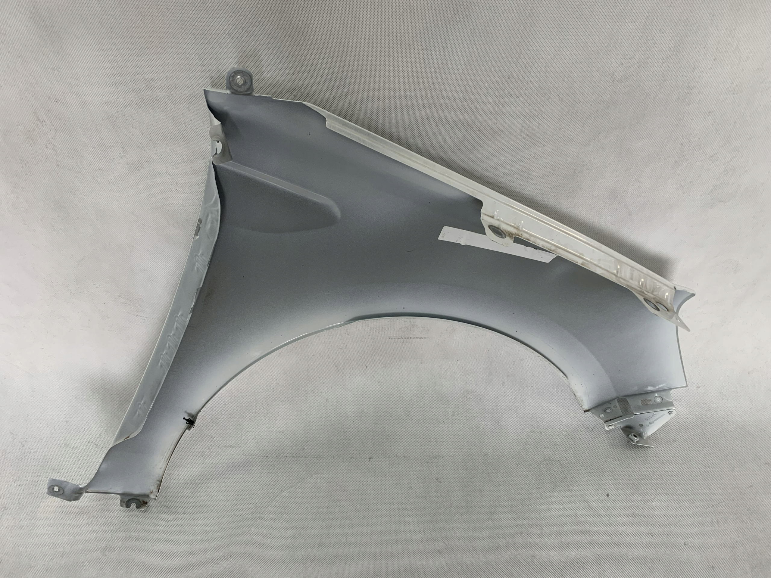 fender left Renault Clio 5 V 19r 2019 02.26