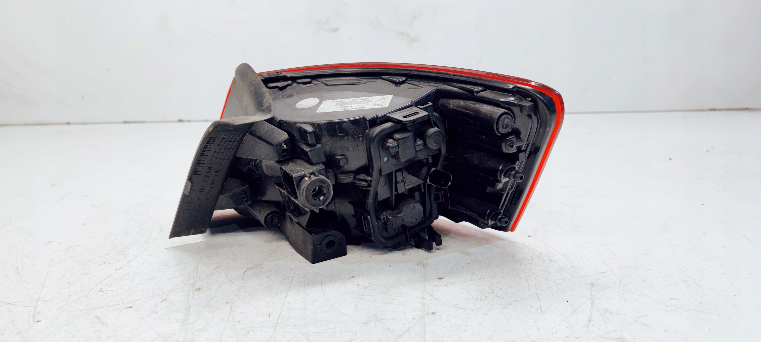 light left rear part AUDI A3 8V 3 door 8V3945095C