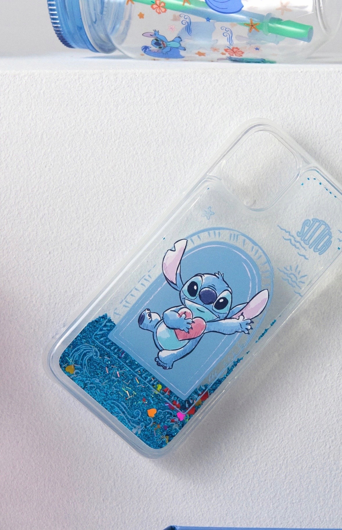 Etui na telefon iPhone 13/14 niebieskie Stitch