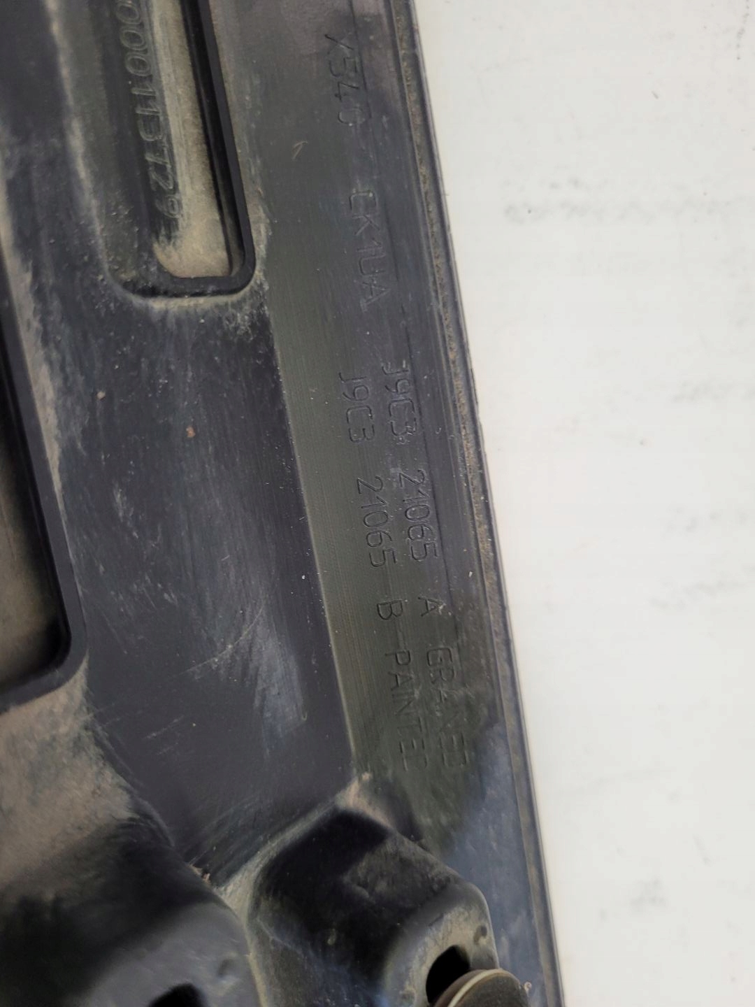 moulding door front left side Jaguar E-Pace 2020 J9C321065