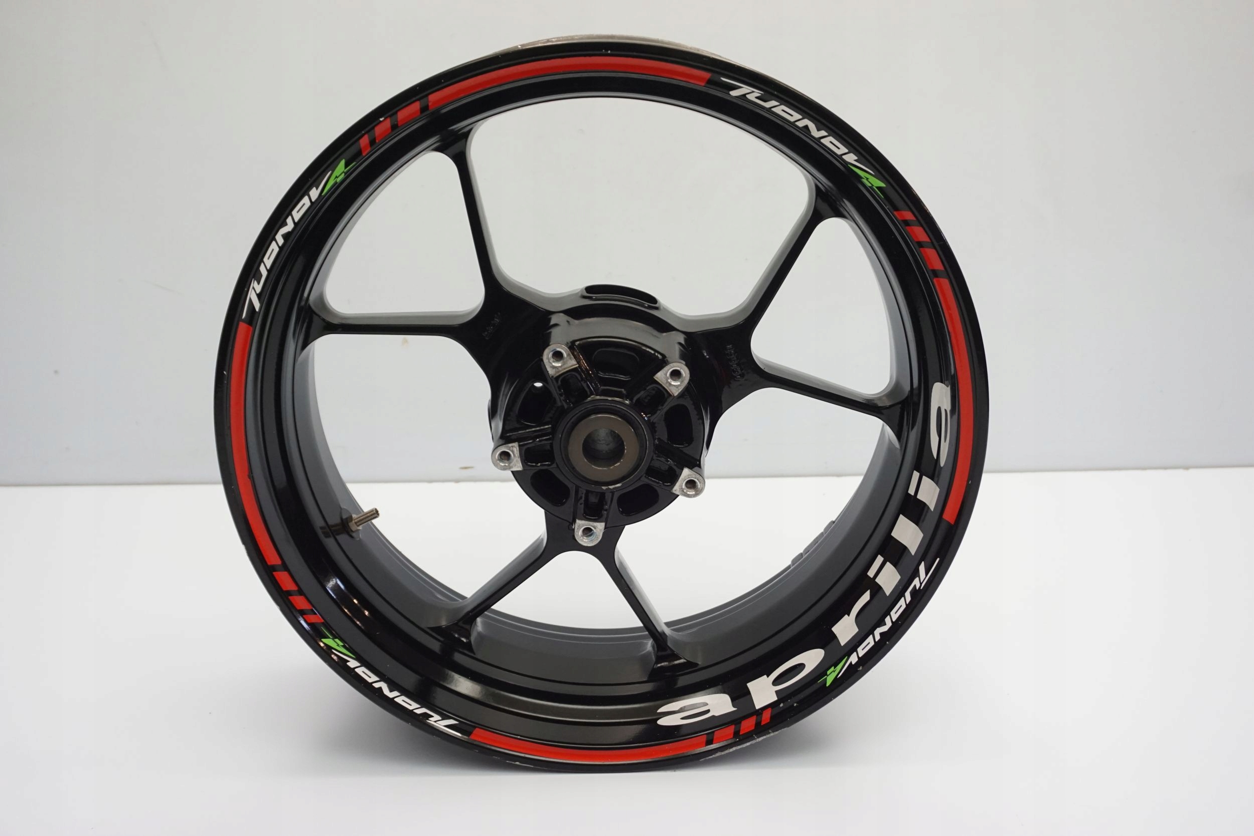 APRILIA TUONO V4 11-16 обод задний задний