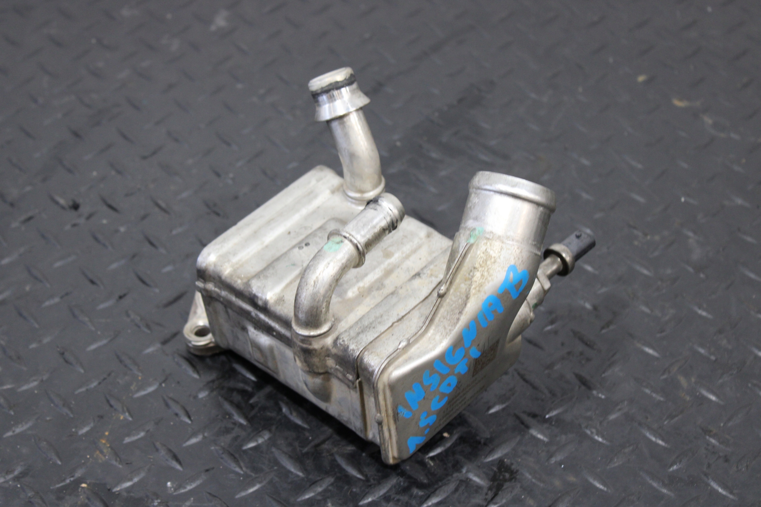 Kühler Gase EGR OPEL INSIGNIA B 55484809