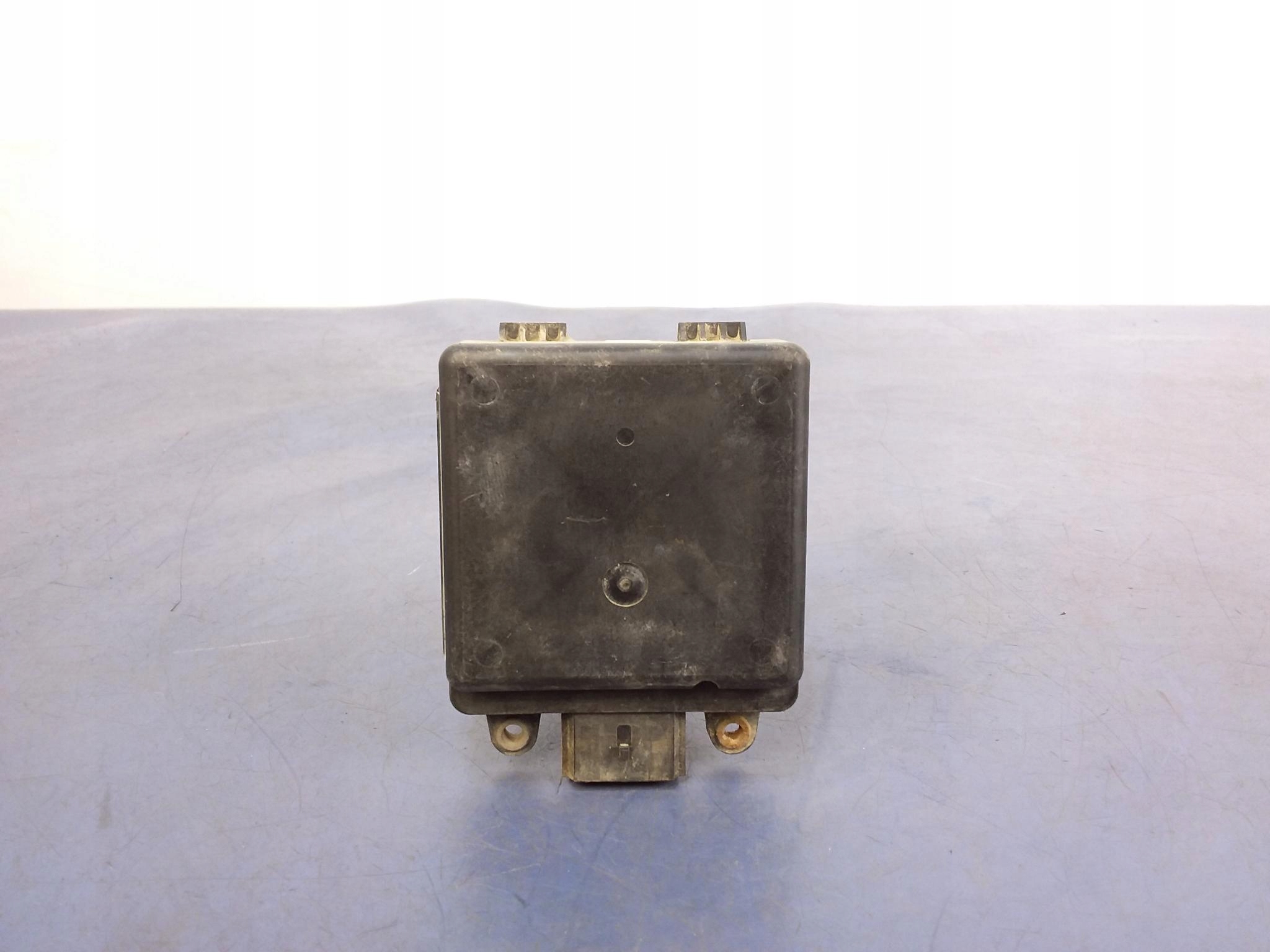 JEEP GRAND CHEROKEE WK2 ДАТЧИК СЛЕПЫХ ЗОН