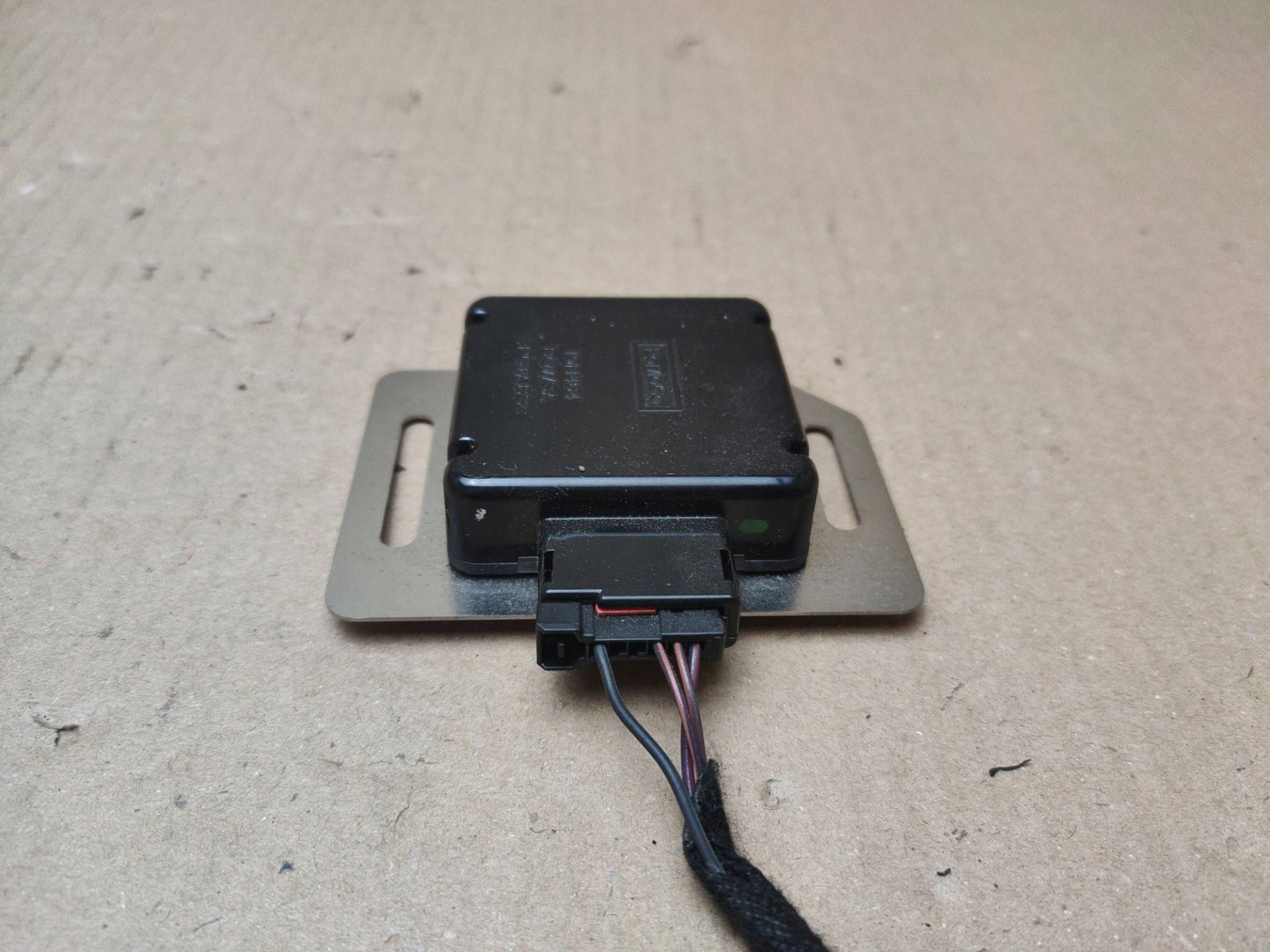 Antenne GPS Ford Fusion USA 2 2013 DG9T19H464-CC