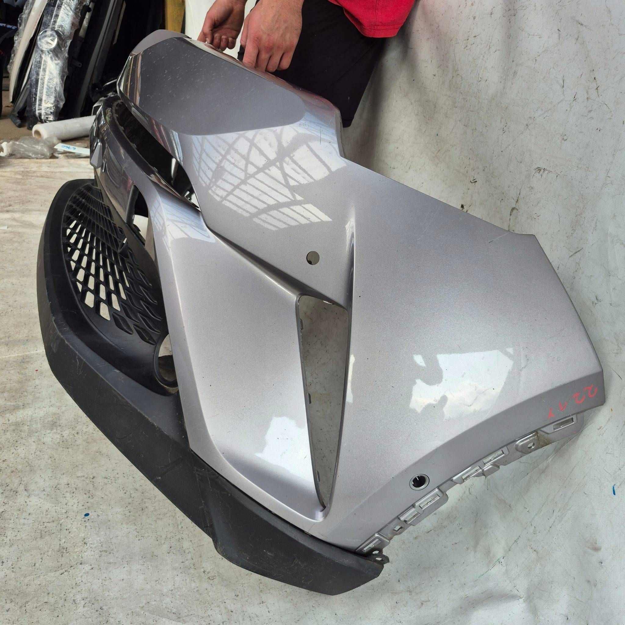 TOYOTA C-HR e 1 16-19 Paraurti Anteriore Anteriore 6XPDC