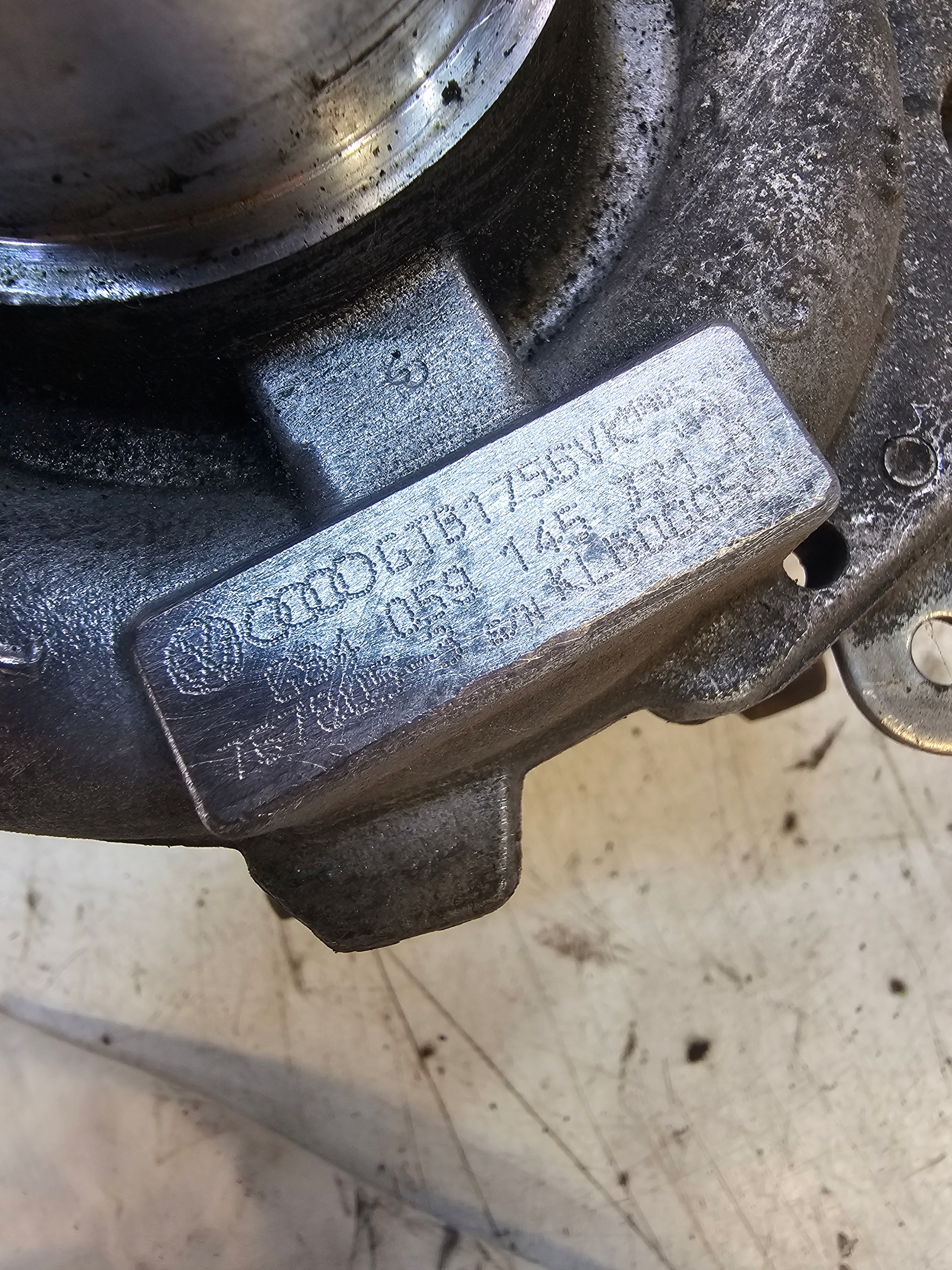 TURBOLADER AUDI A6 C6 LIFT A4 B8 A5 059145721B