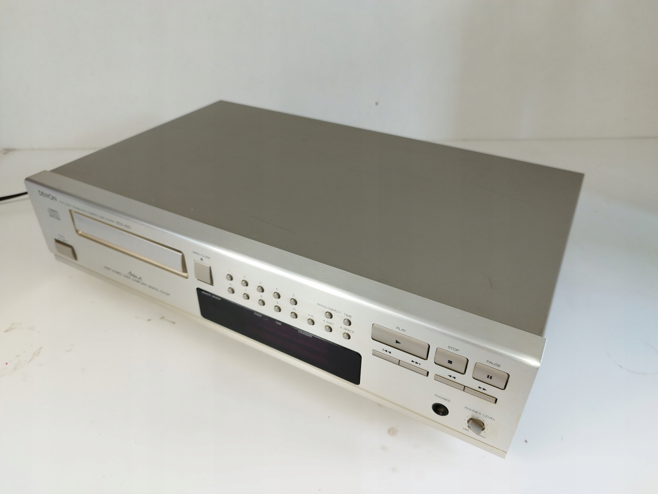 ODTWARZACZ CD DENON DCD-625 Odtwarzane nośniki CD