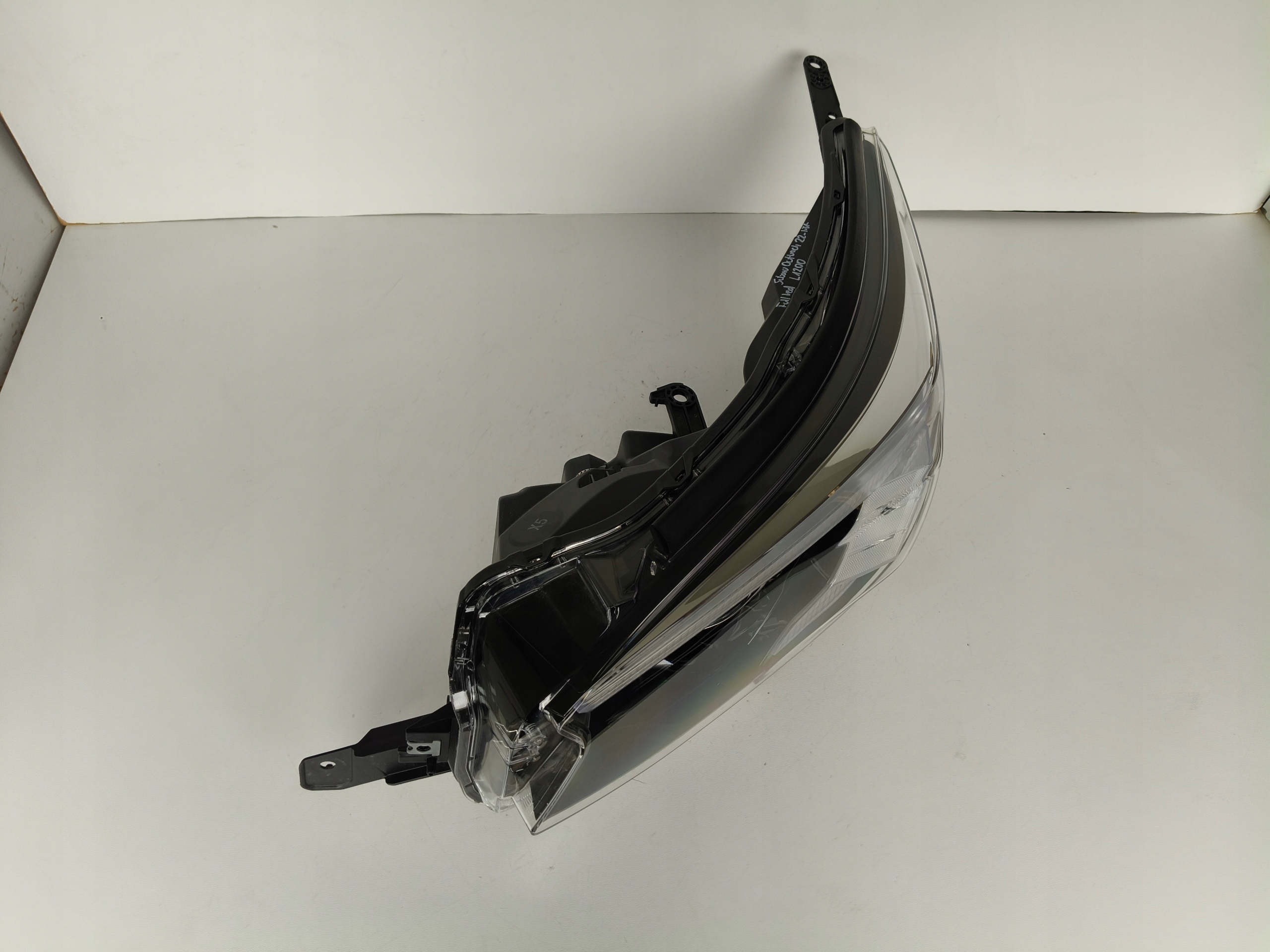 light left REFLEKTOR SUBARU OUTBACK 22- LIFT FULL LED