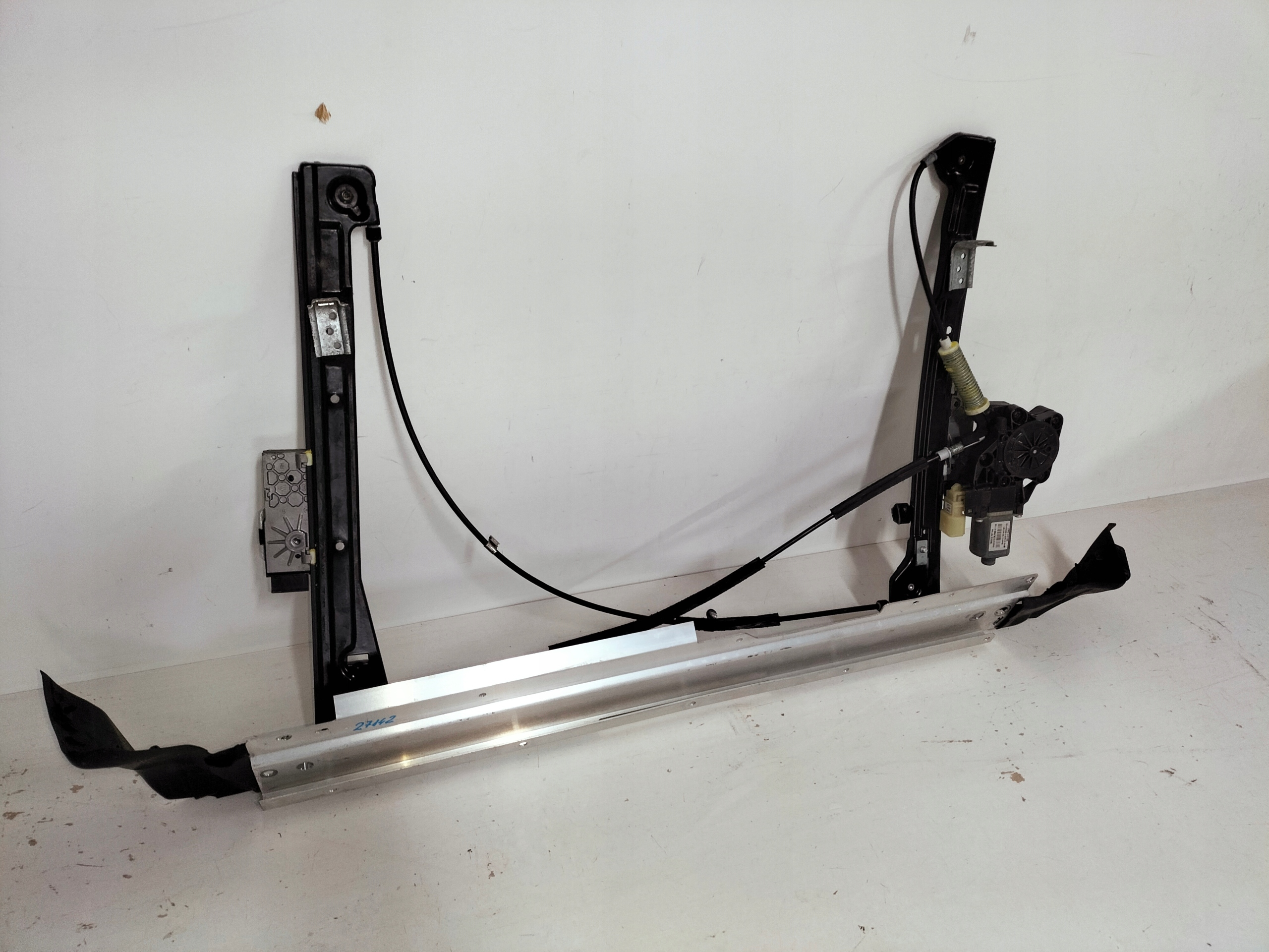 window regulator right MINI COOPER R55 R56 06