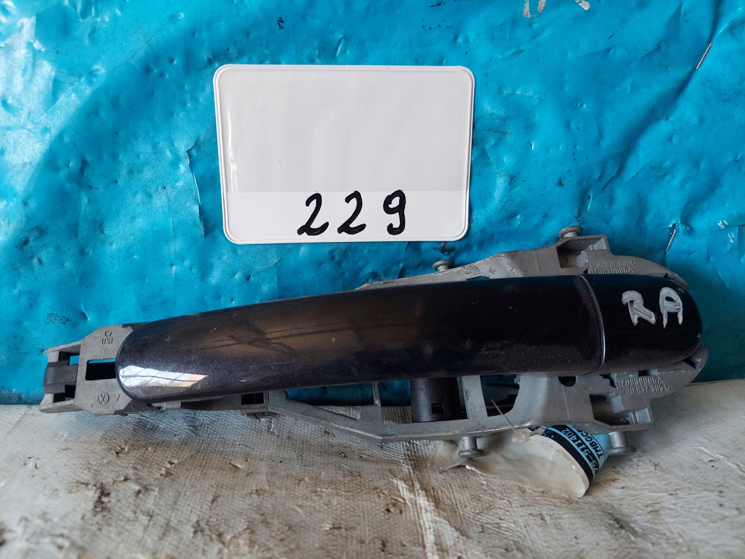handle right rear part FABIA II 1Z0839885A
