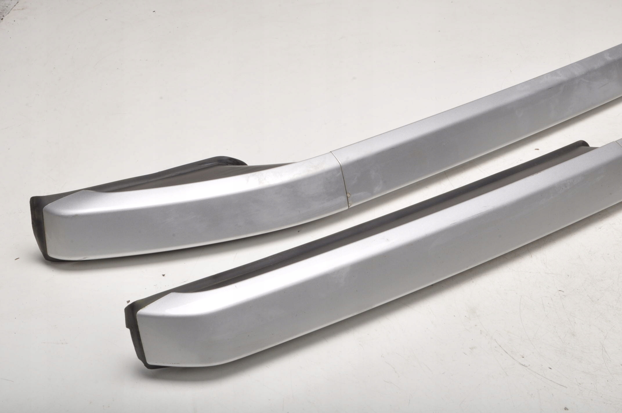 PEUGEOT 2008 I RELINGI DACHOWEKOMPLET Typ samochodu Samochody osobowe