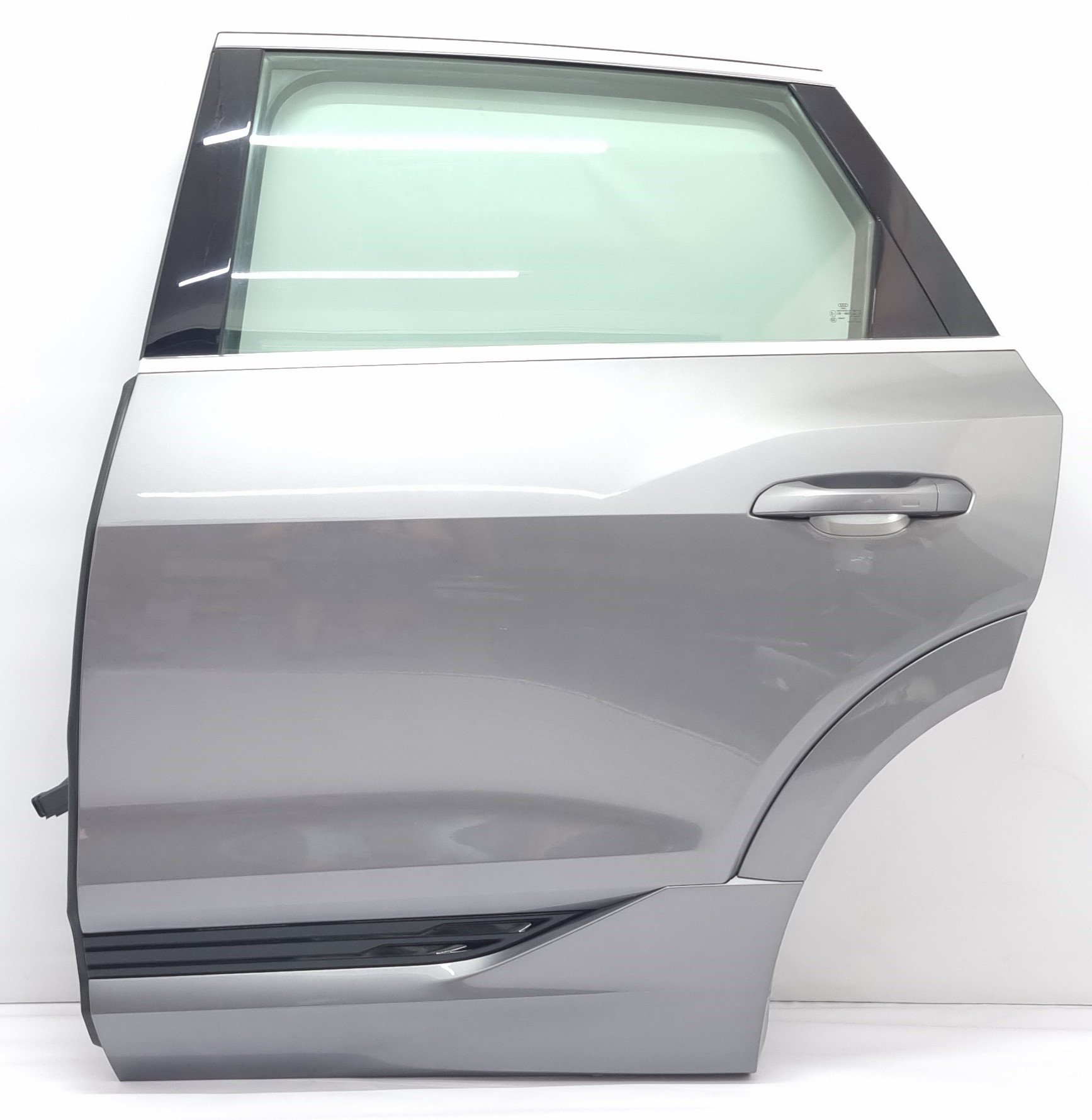 Drzwi lewy tył Audi E-Tron 4KE LZ7F