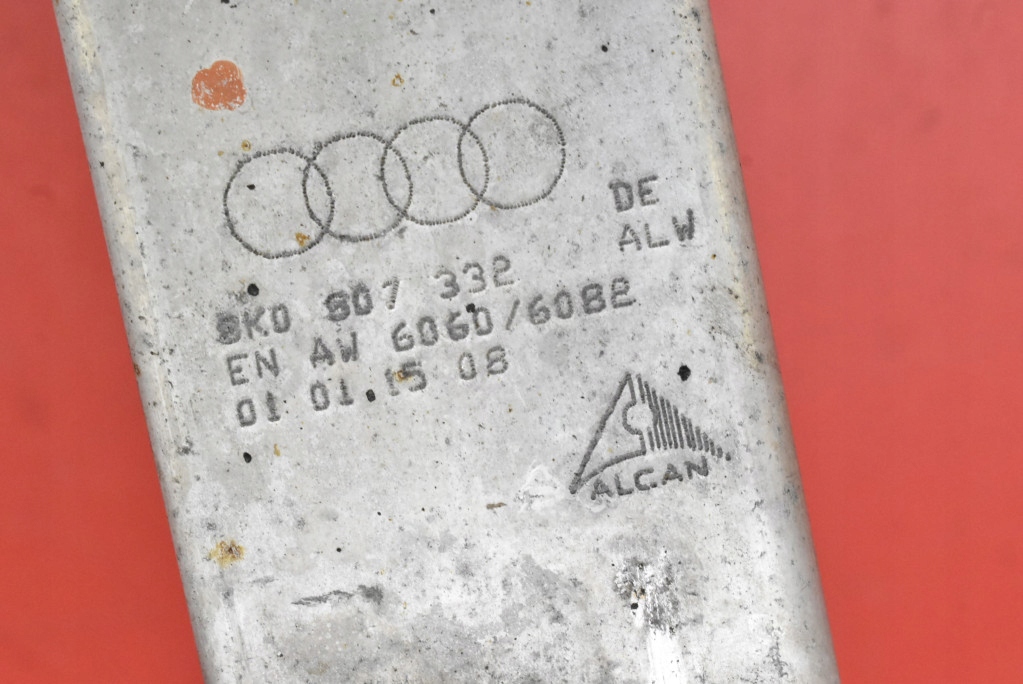 bumper support rear part rear pillar AUDI A4 B8 sedan 07-11