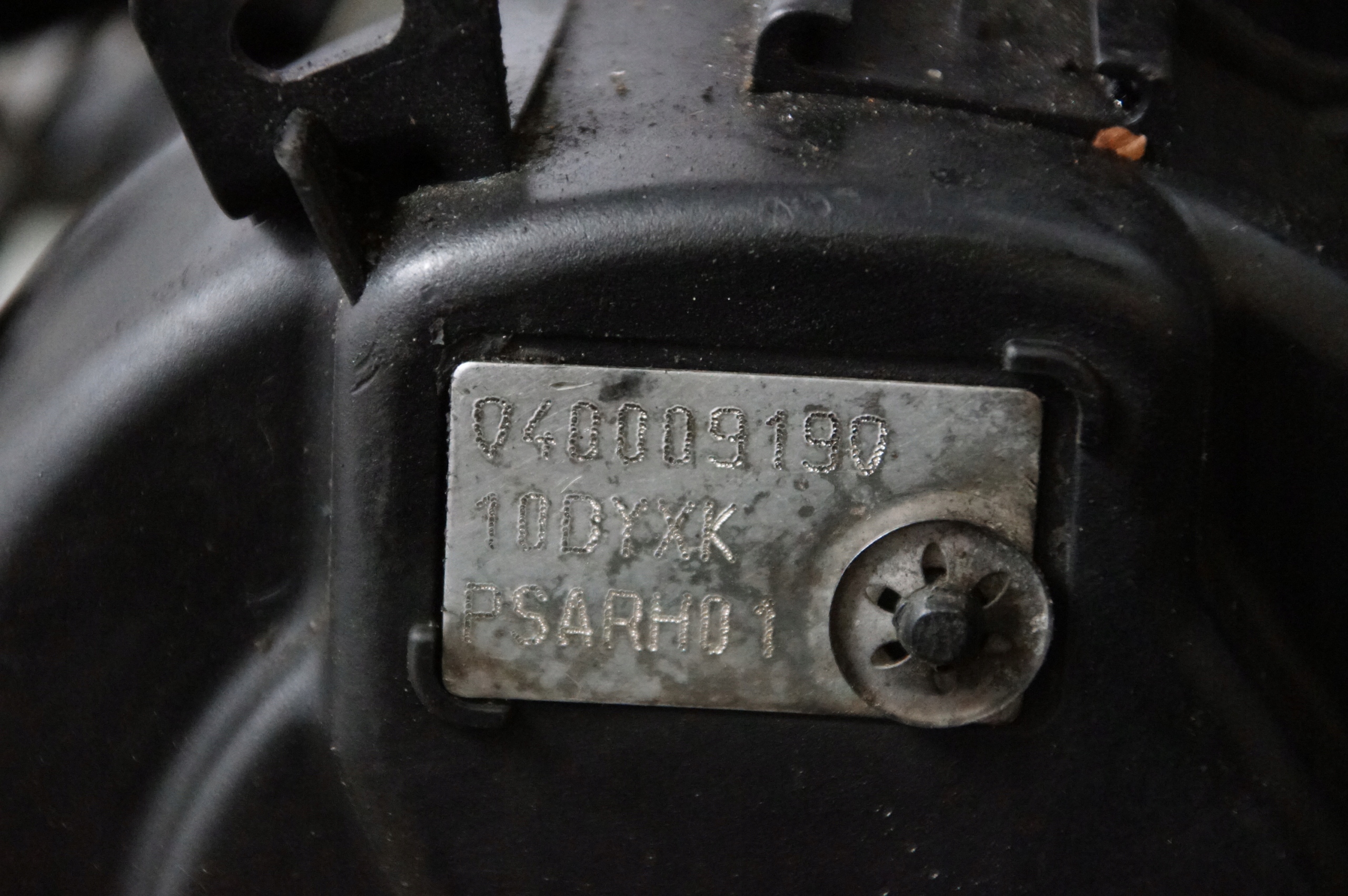 engine pillar 10DYXK 2.0 HDI PEUGEOT 308 CC