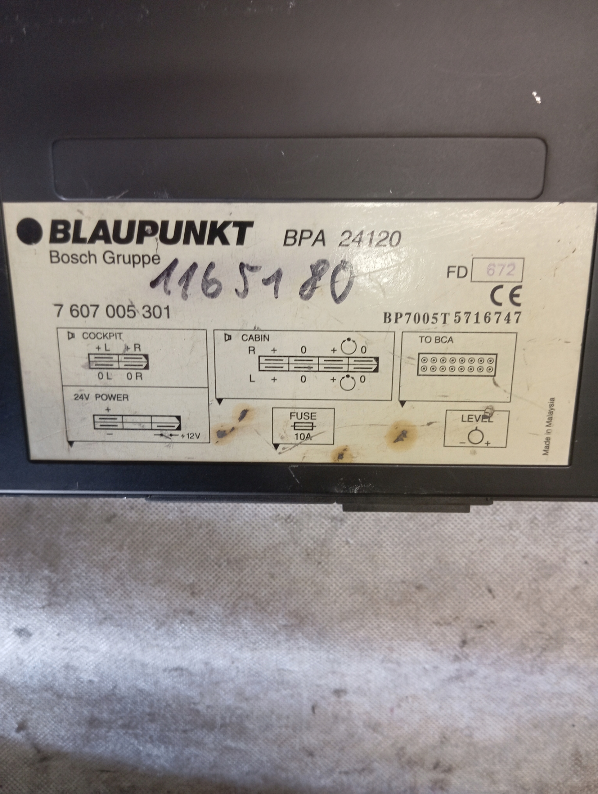 amplifier AUDIO VOLVO 7607005301