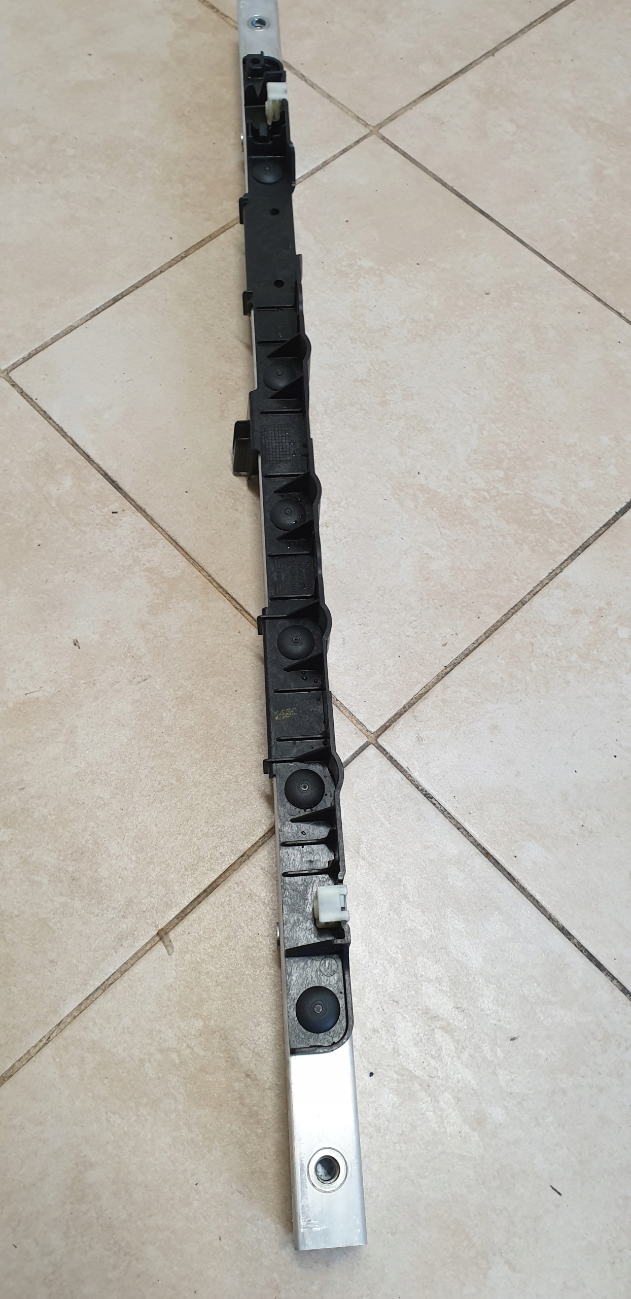 7363037 - Кронштейн на крыше BMW MINI F57