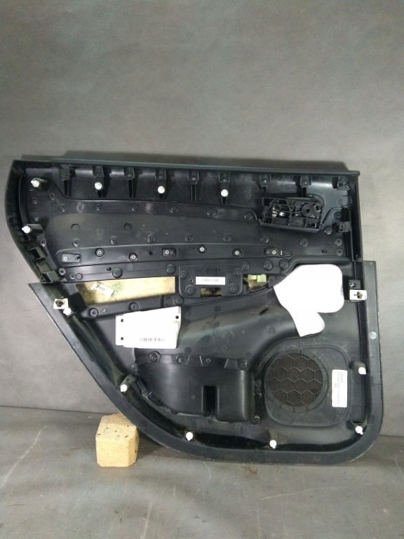 Dodge Durango 11+ side right rear part