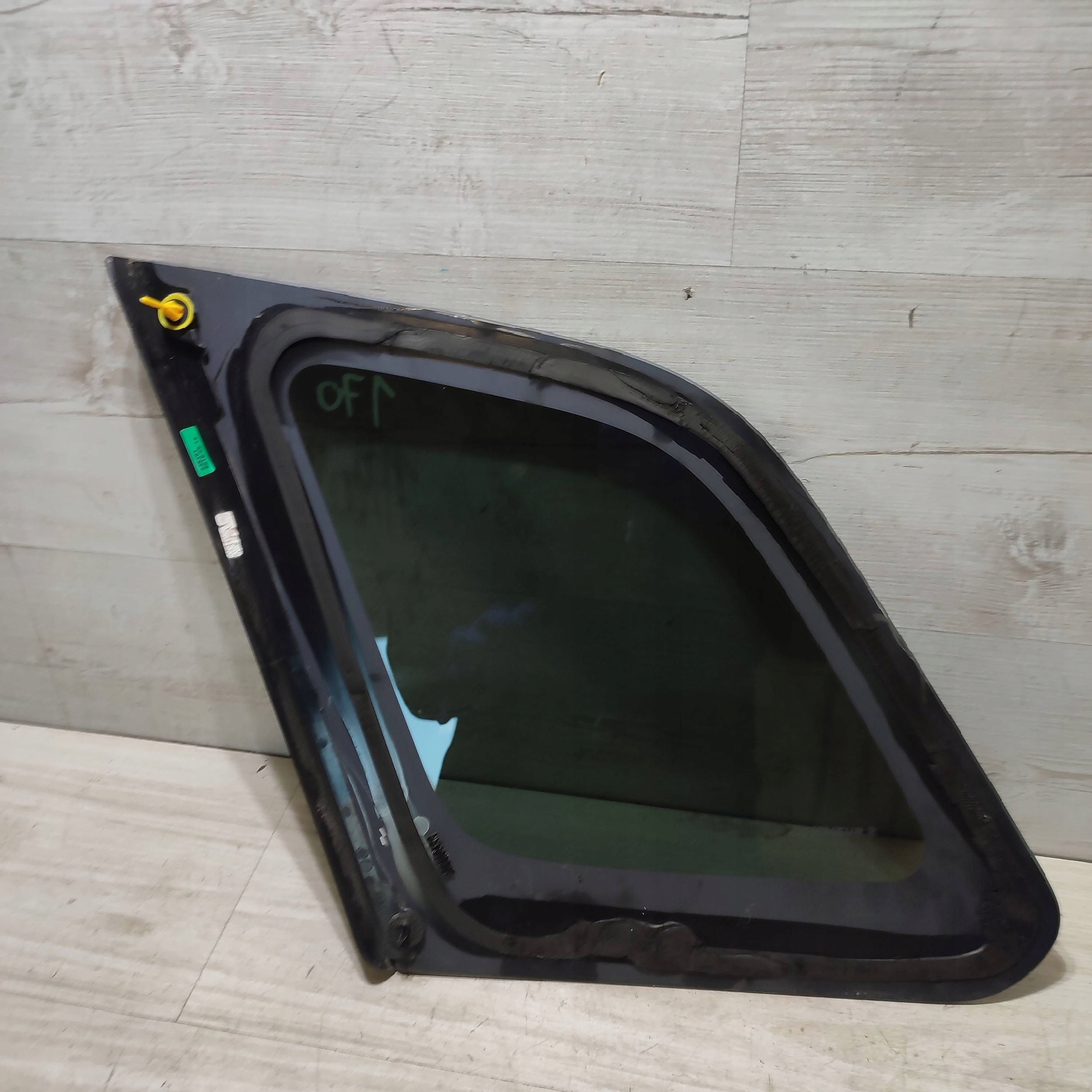 window side rear rear part side right Suzuki Vitara (LY) 43R011401