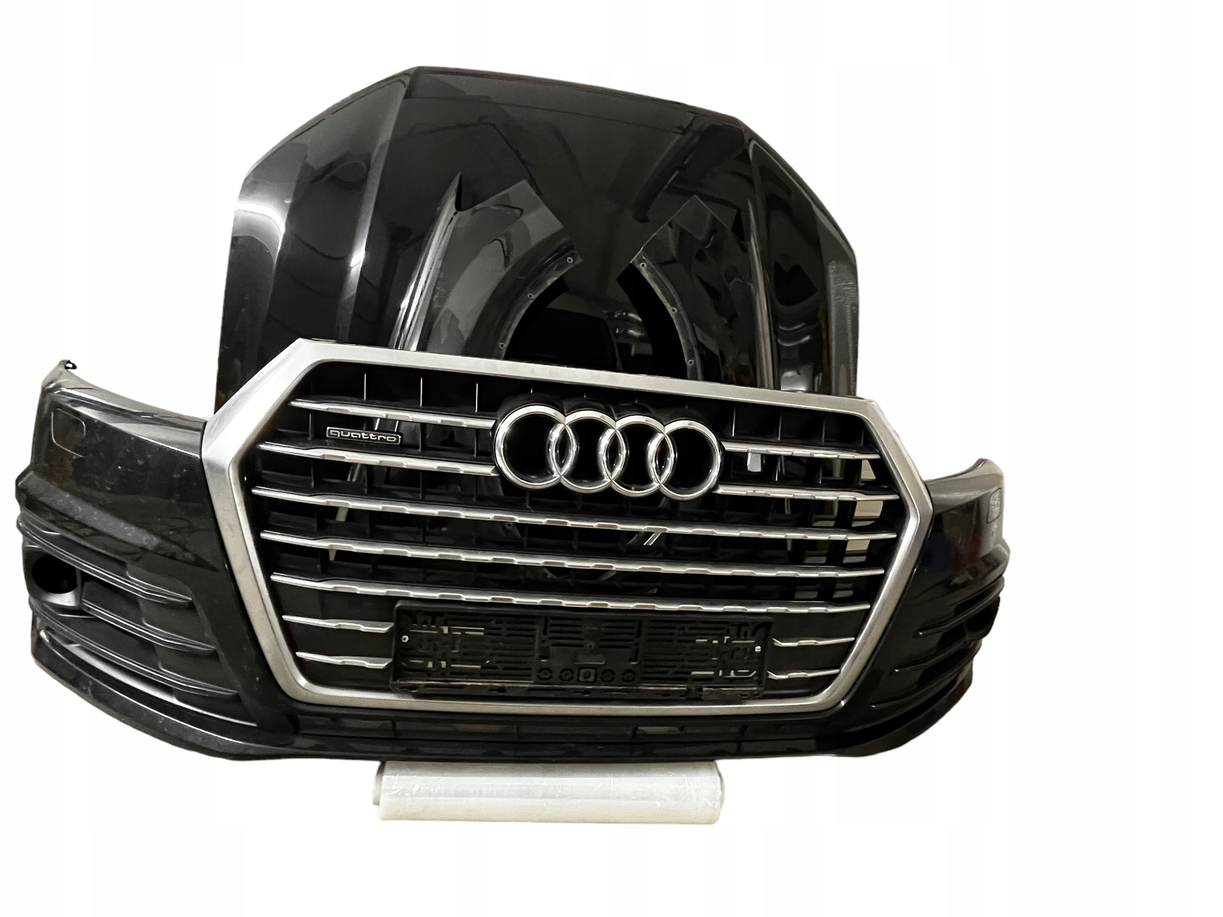 AUDI Q7m 3,0 TDI ПЕРЕД КОМПЛЕКТ L041