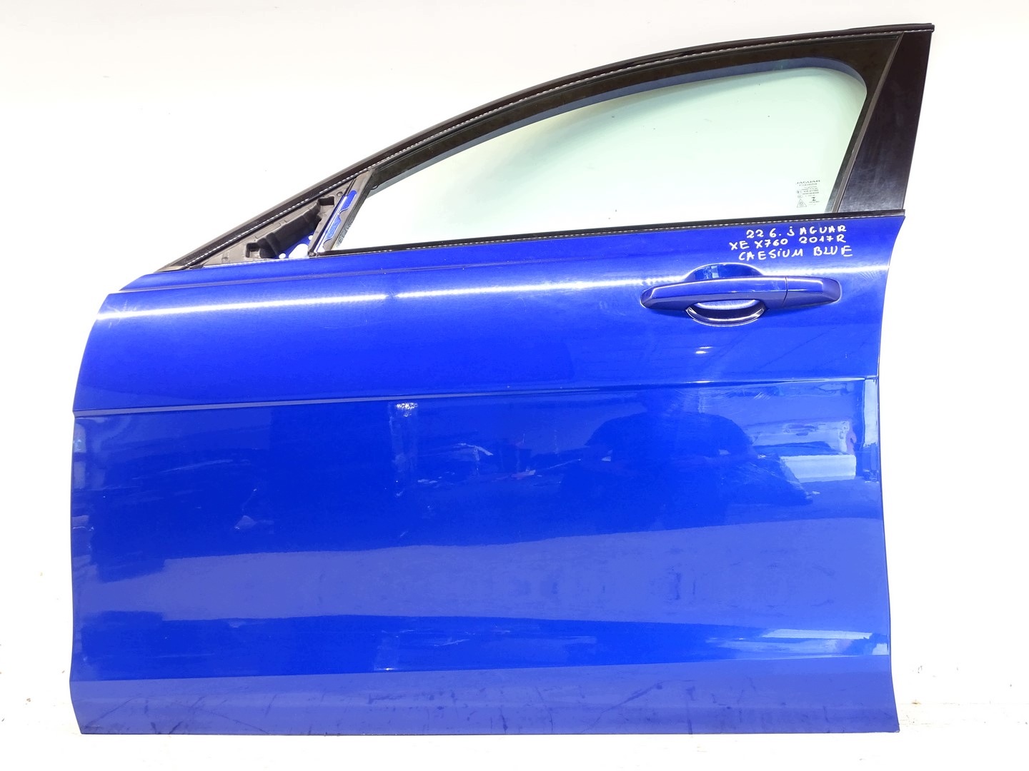 door left front left front JAGUAR XE X760 CAESIUM BLUE