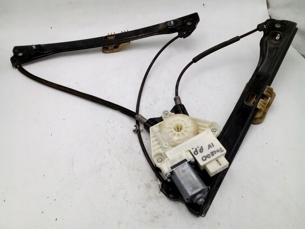 Seat Toledo IV 4 window regulator right front front 5JA959812E